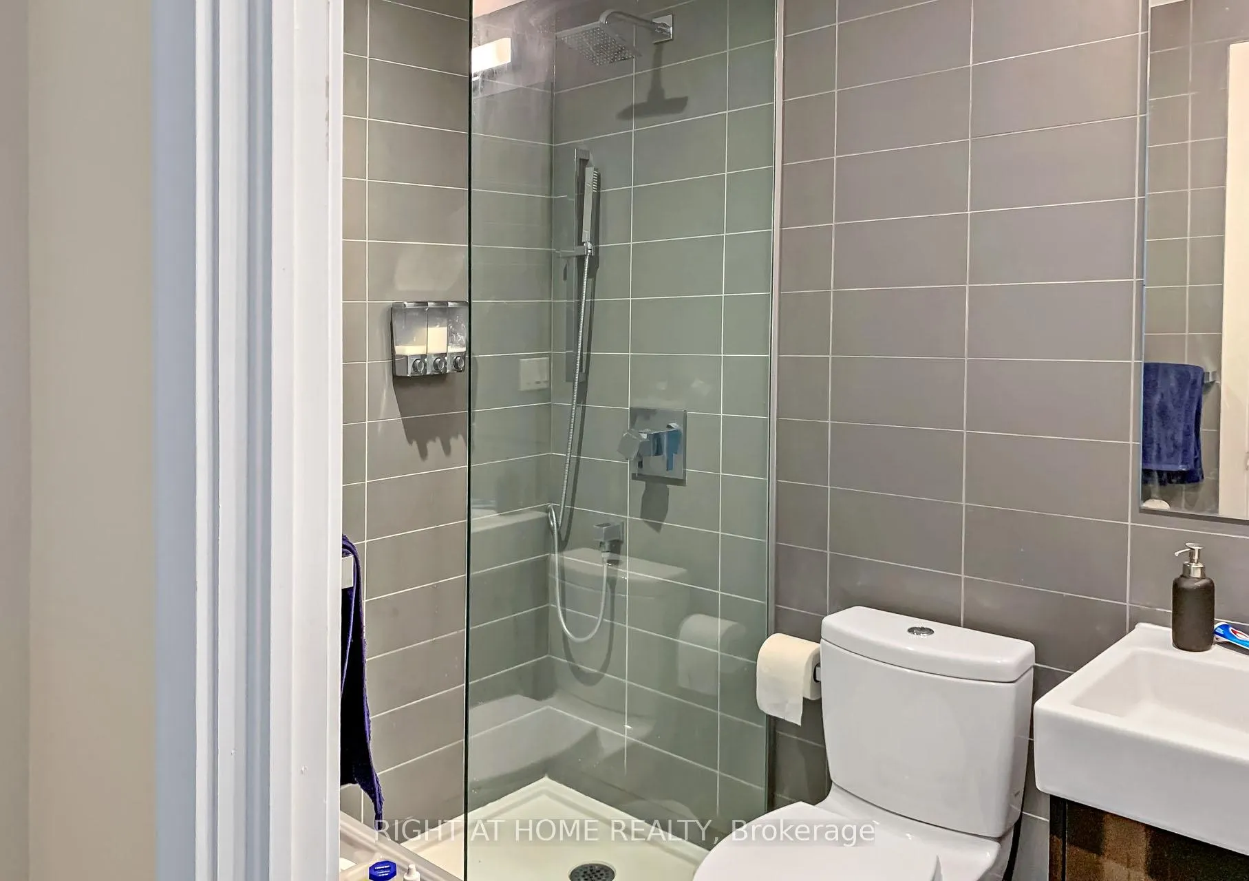 Photo 10 of Unit 1810, 199 Slater Street, Ottawa, Ottawa Centre — HOMEH