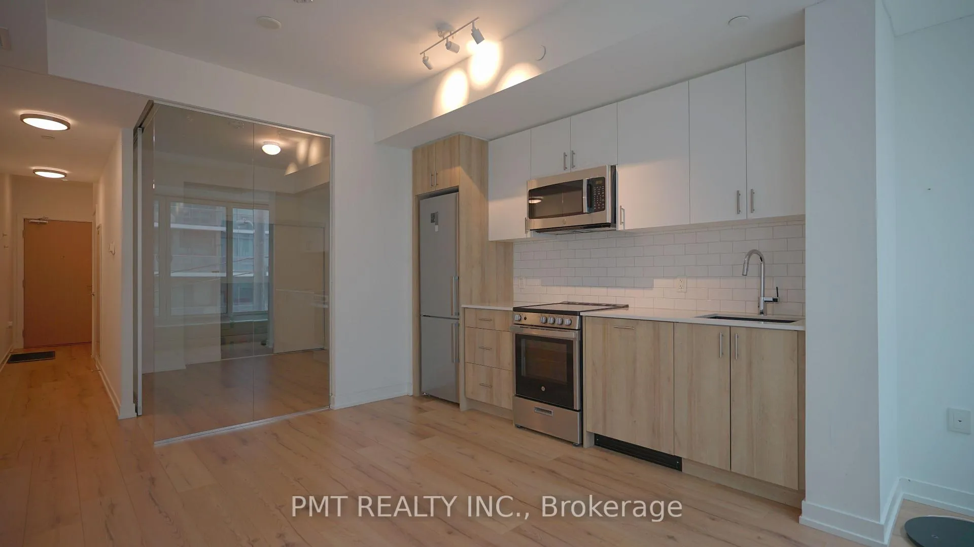 Photo 5 of Unit 209, 1195 The Queensway, Etobicoke, Islington-City Centre West — HOMEH