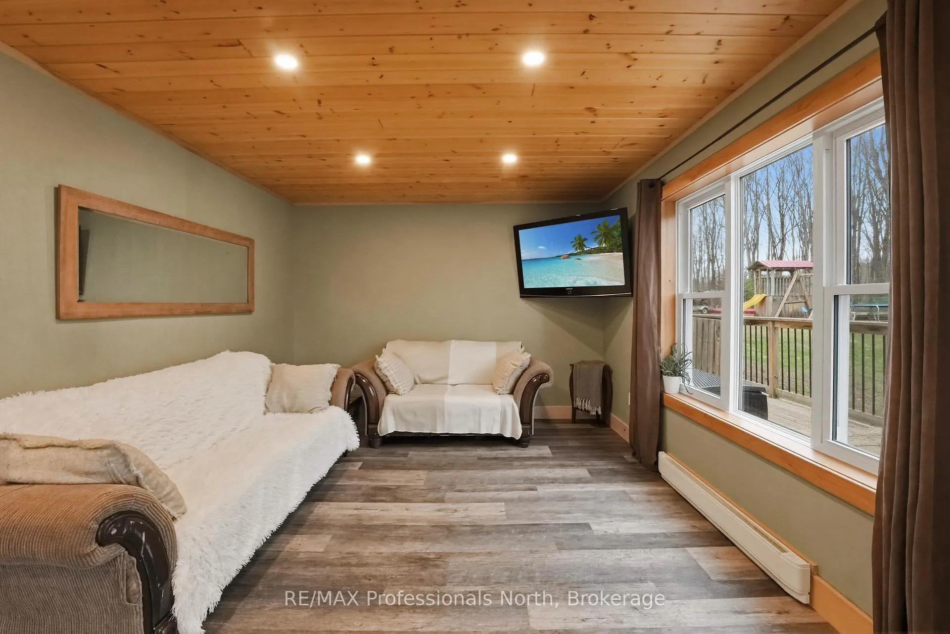 Photo 6 of 1310 Alexander Road, Minden Hills, Minden — HOMEH