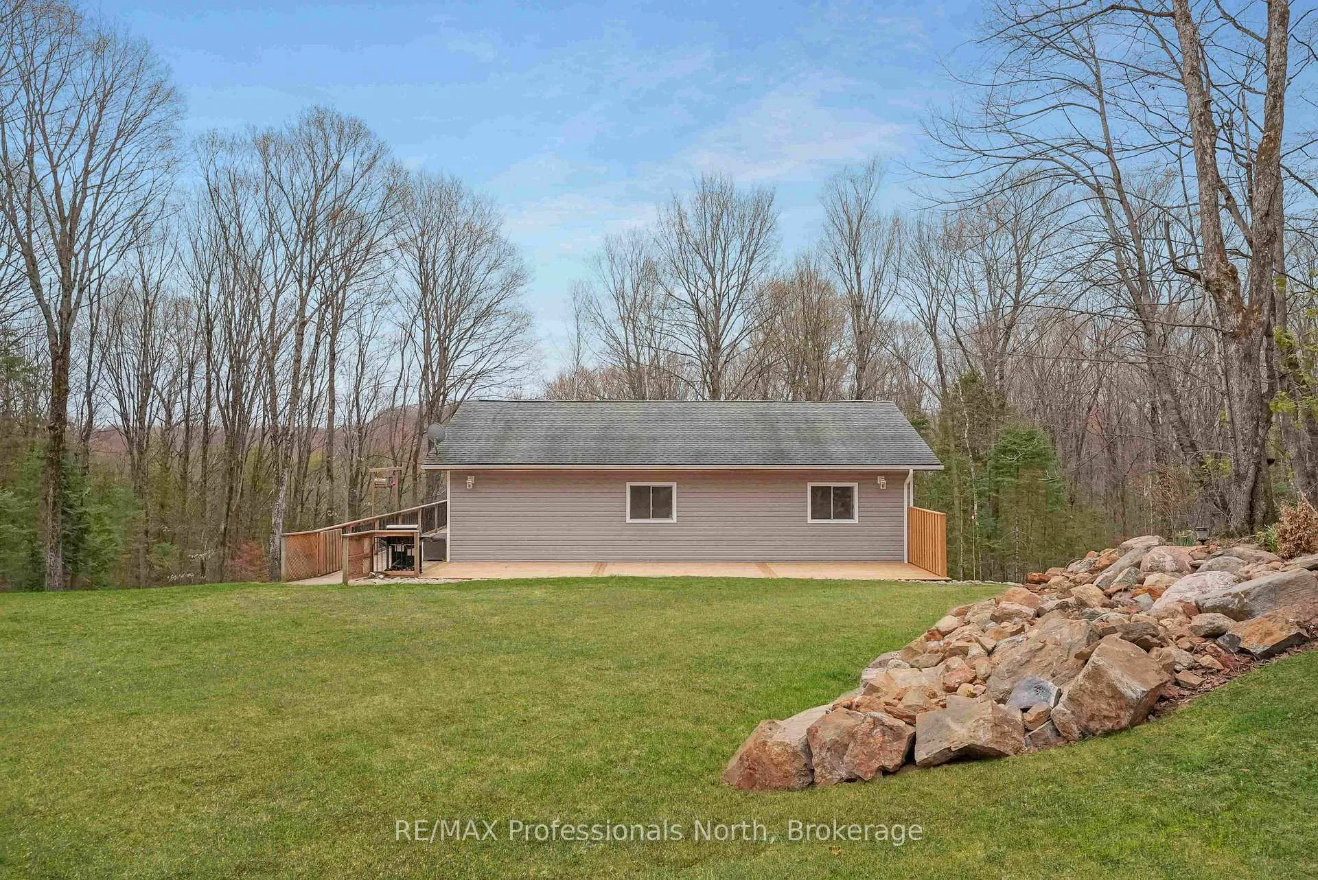 Photo 28 of 1310 Alexander Road, Minden Hills, Minden — HOMEH