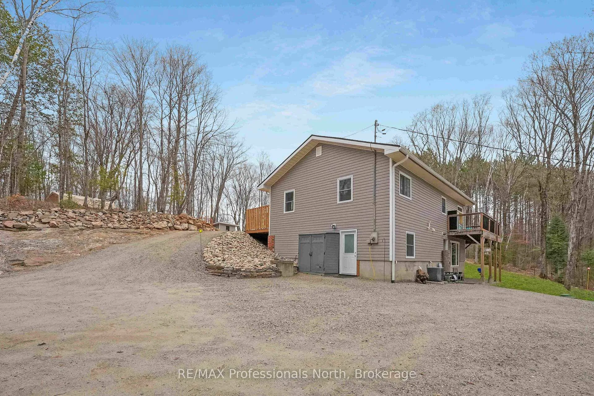 Photo 40 of 1310 Alexander Road, Minden Hills, Minden — HOMEH