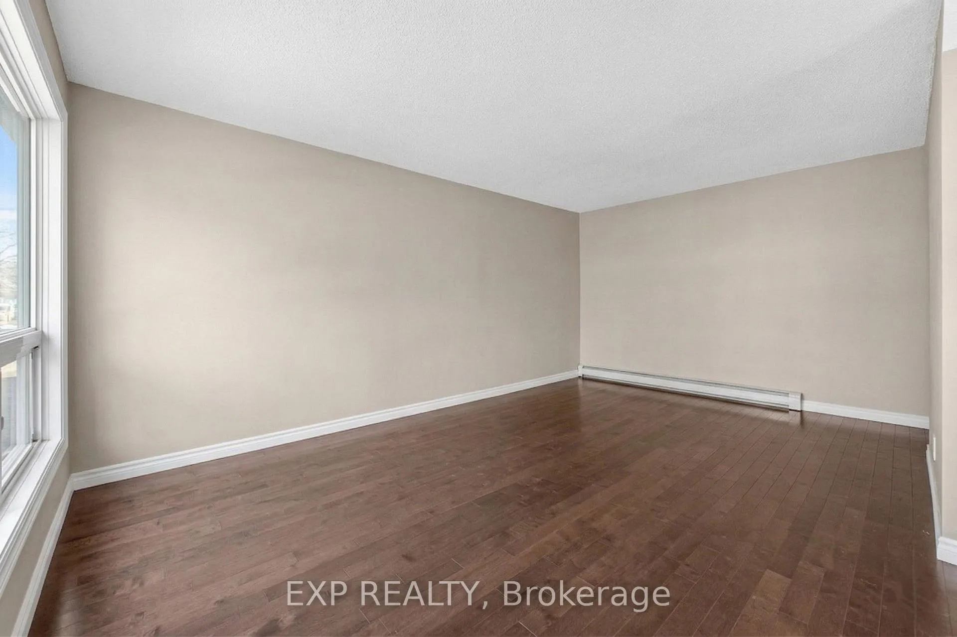 Photo 9 of Unit 36, 60 Elmsdale Drive, Kitchener — HOMEH