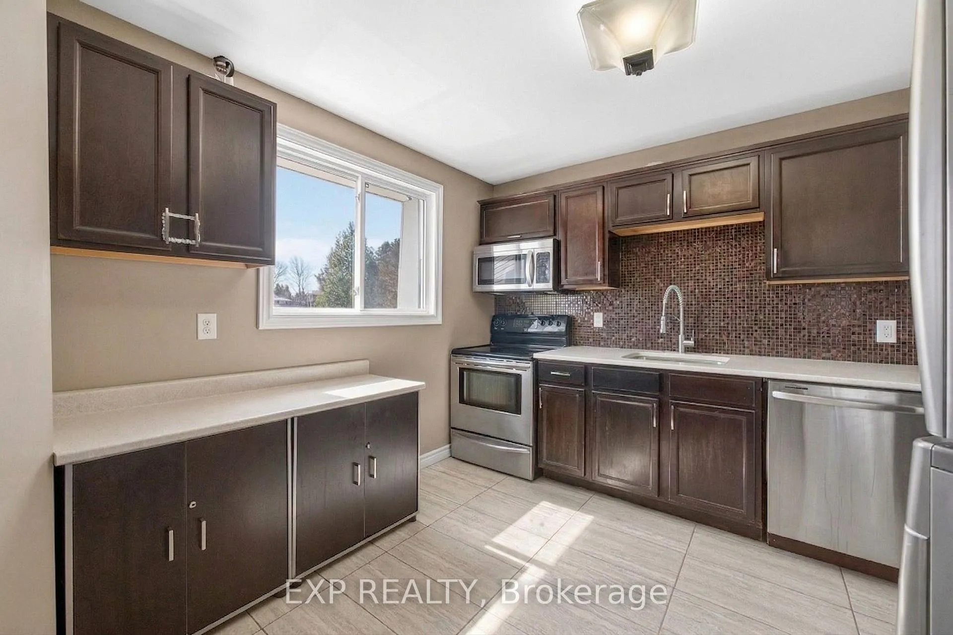 Photo 15 of Unit 36, 60 Elmsdale Drive, Kitchener — HOMEH