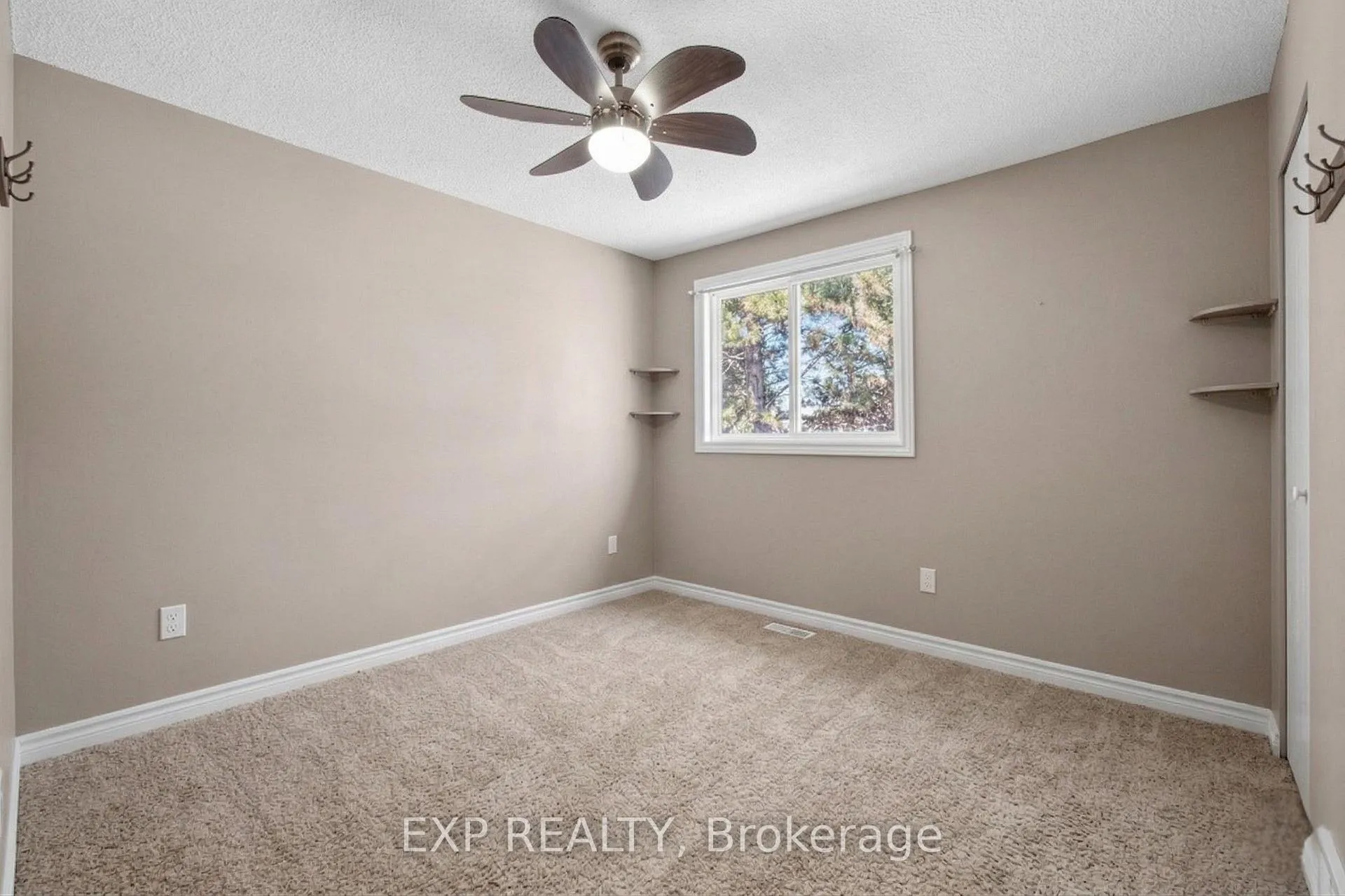 Photo 23 of Unit 36, 60 Elmsdale Drive, Kitchener — HOMEH