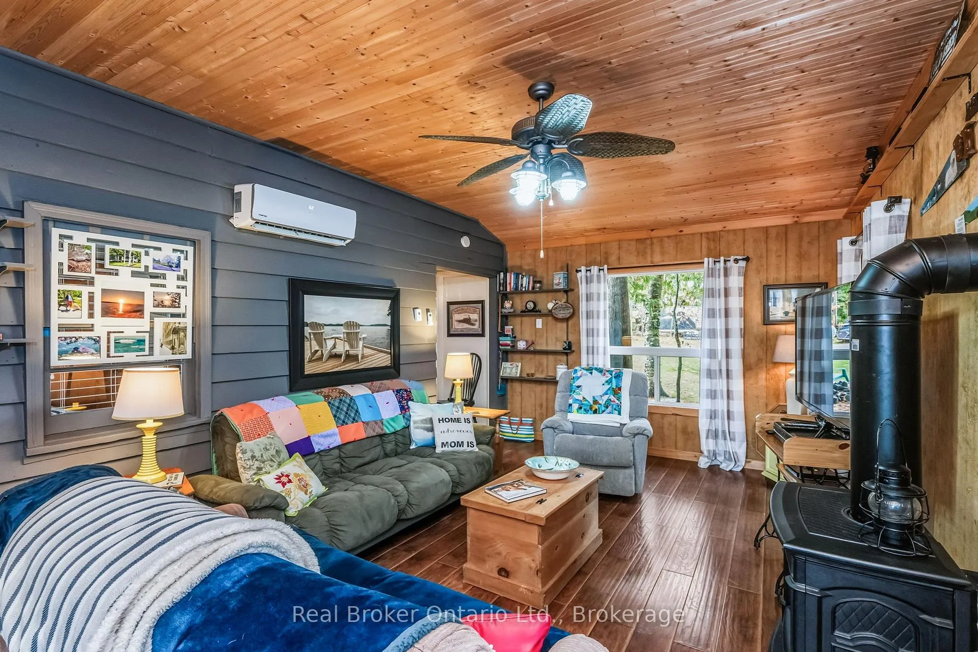 Photo 14 of 33 Gloucester Grove, Tay, Port McNicoll — HOMEH