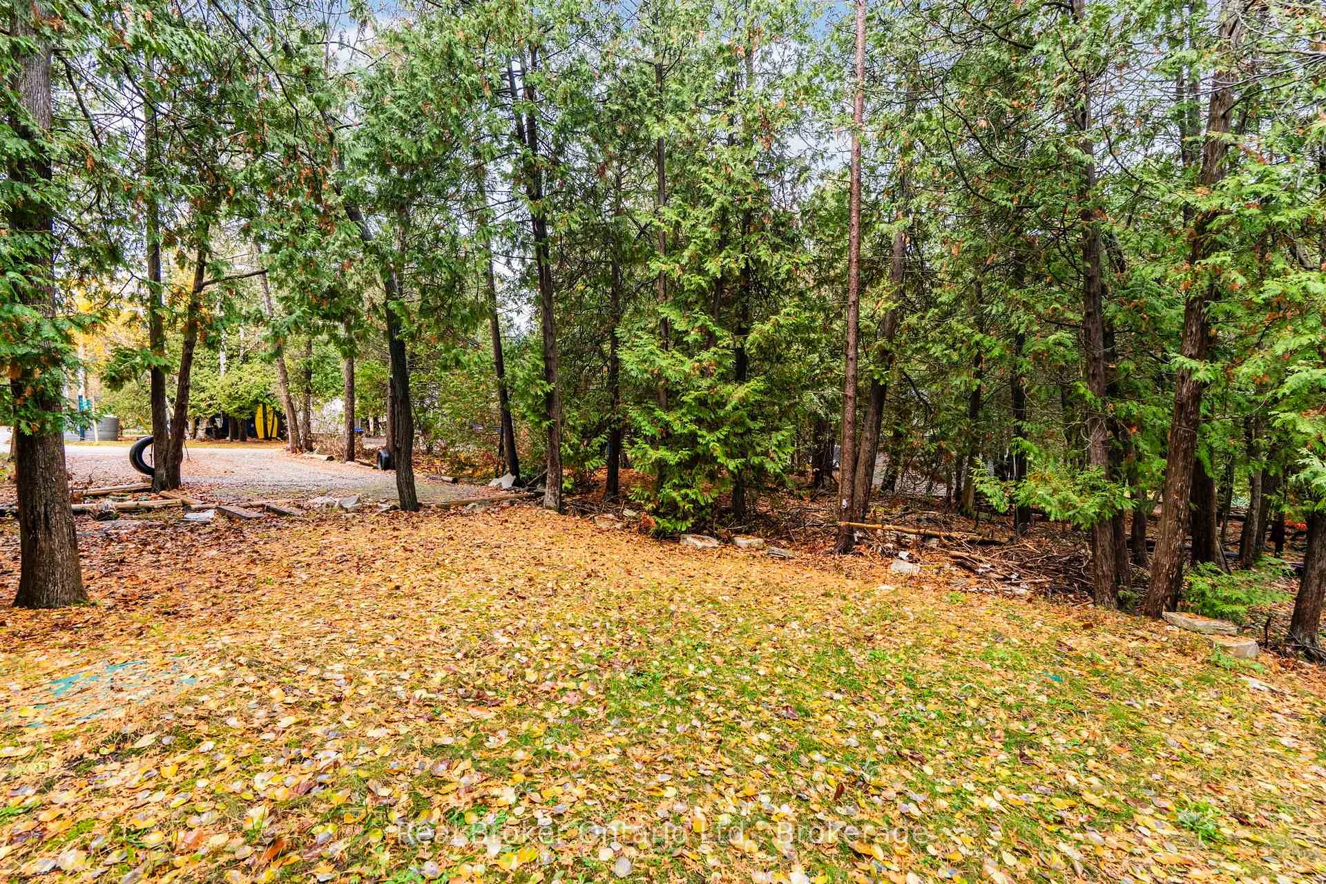Photo 20 of 33 Gloucester Grove, Tay, Port McNicoll — HOMEH