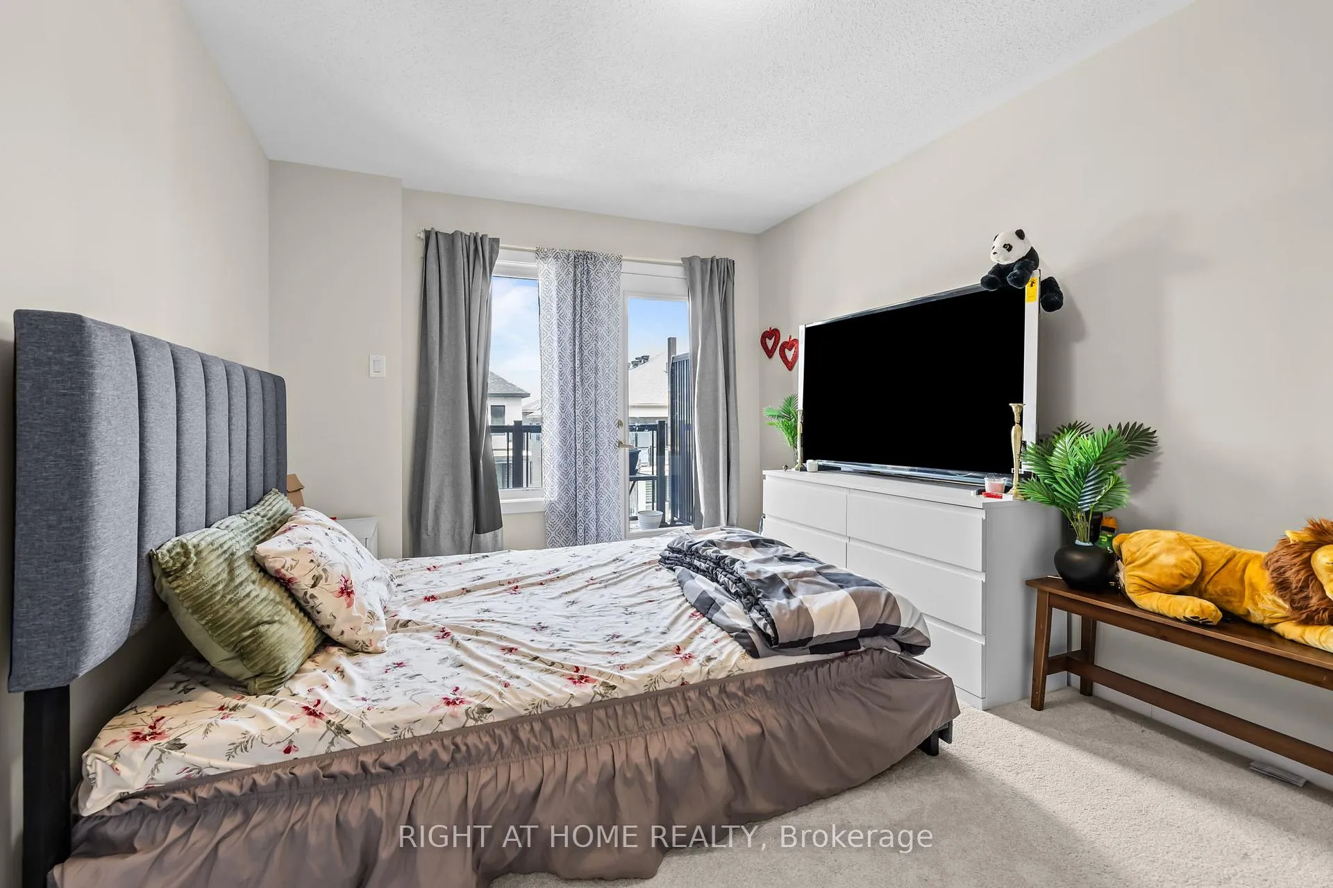 Photo 12 of 209 Speckled Alder Row, Ottawa, Barrhaven - Half Moon Bay — HOMEH