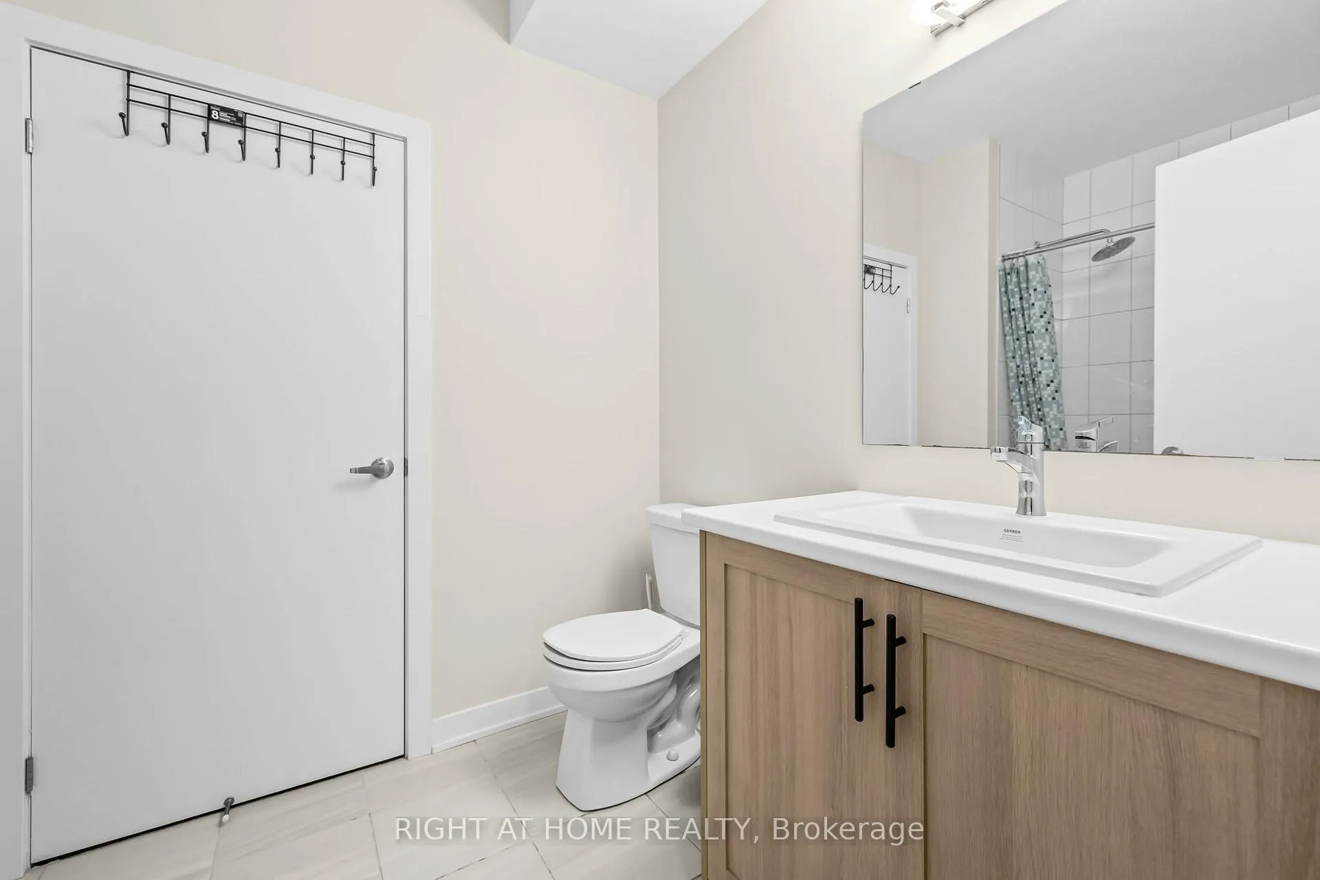 Photo 18 of 209 Speckled Alder Row, Ottawa, Barrhaven - Half Moon Bay — HOMEH