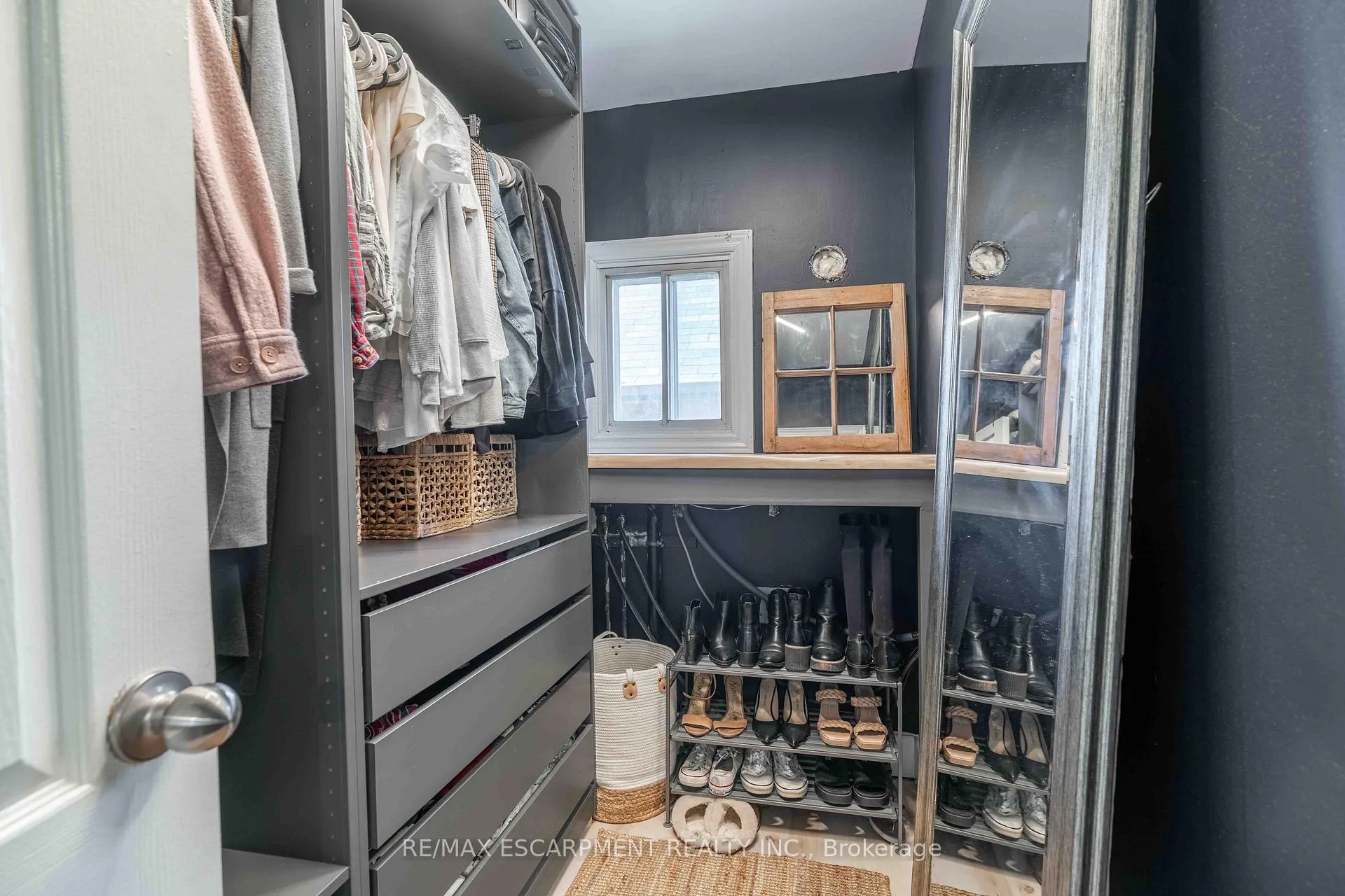 Photo 19 of 203 Wood Street E, Hamilton, North End — HOMEH