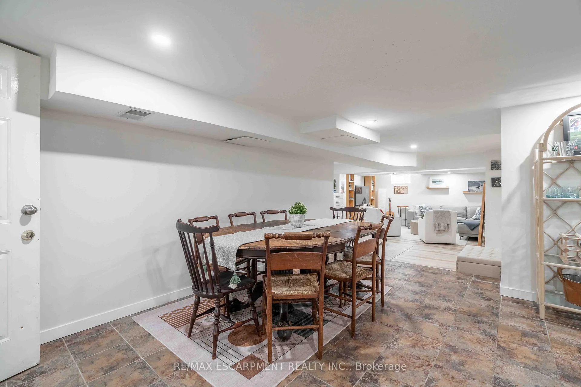 Photo 27 of 203 Wood Street E, Hamilton, North End — HOMEH