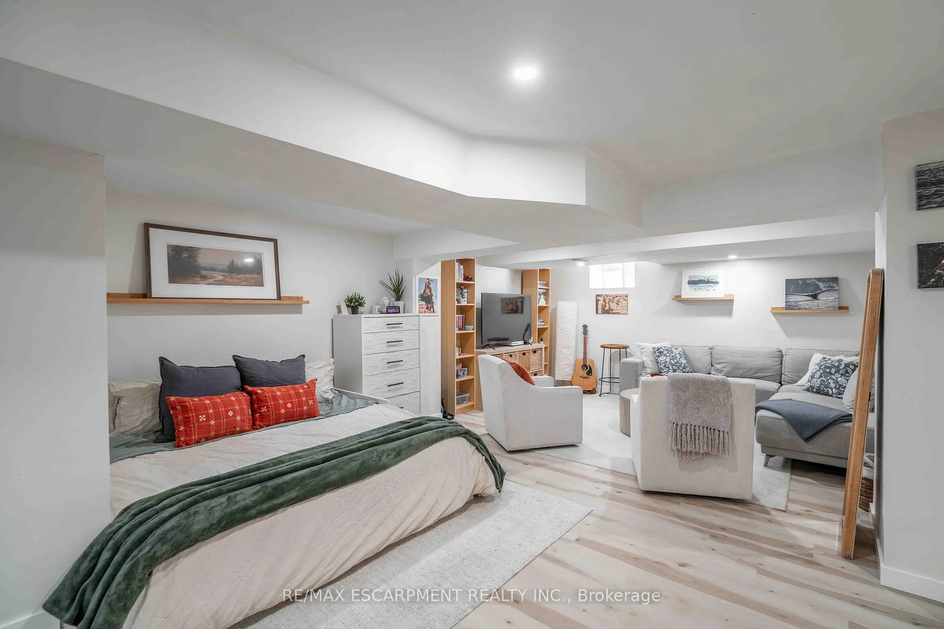 Photo 28 of 203 Wood Street E, Hamilton, North End — HOMEH