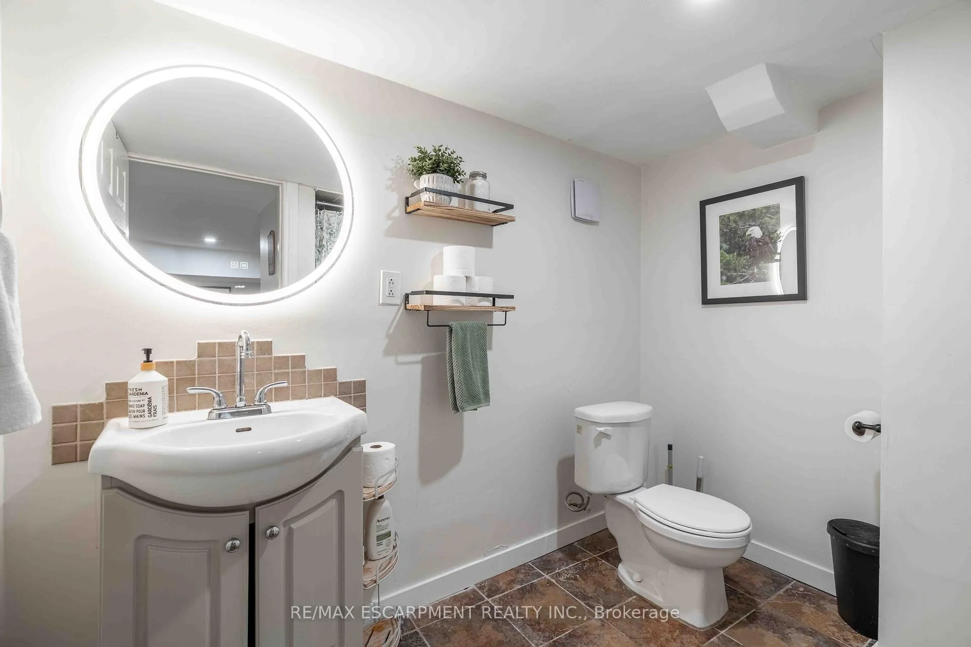 Photo 31 of 203 Wood Street E, Hamilton, North End — HOMEH