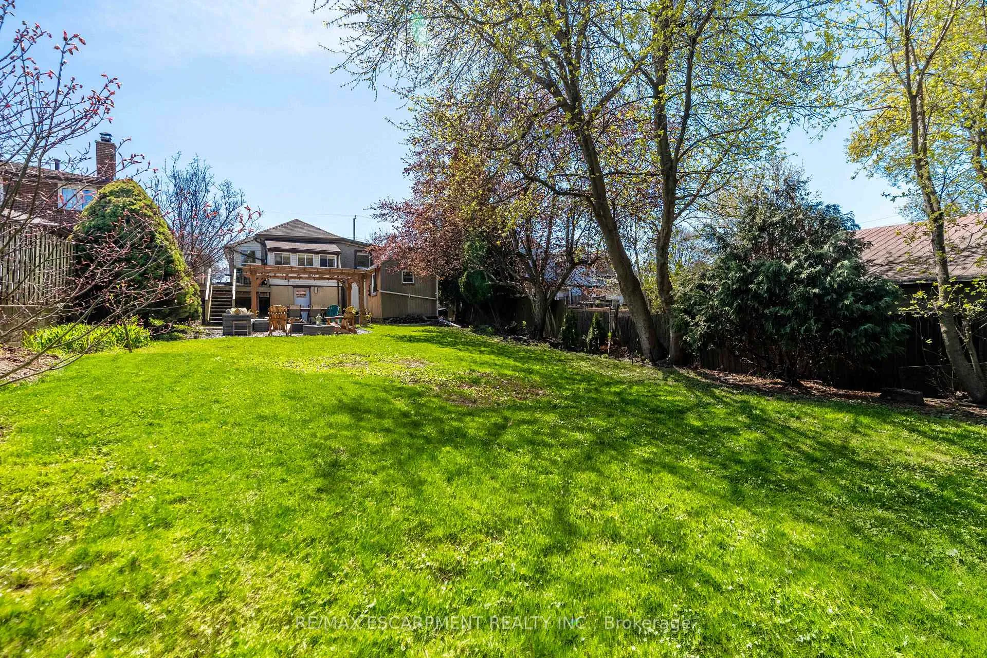 Photo 38 of 203 Wood Street E, Hamilton, North End — HOMEH