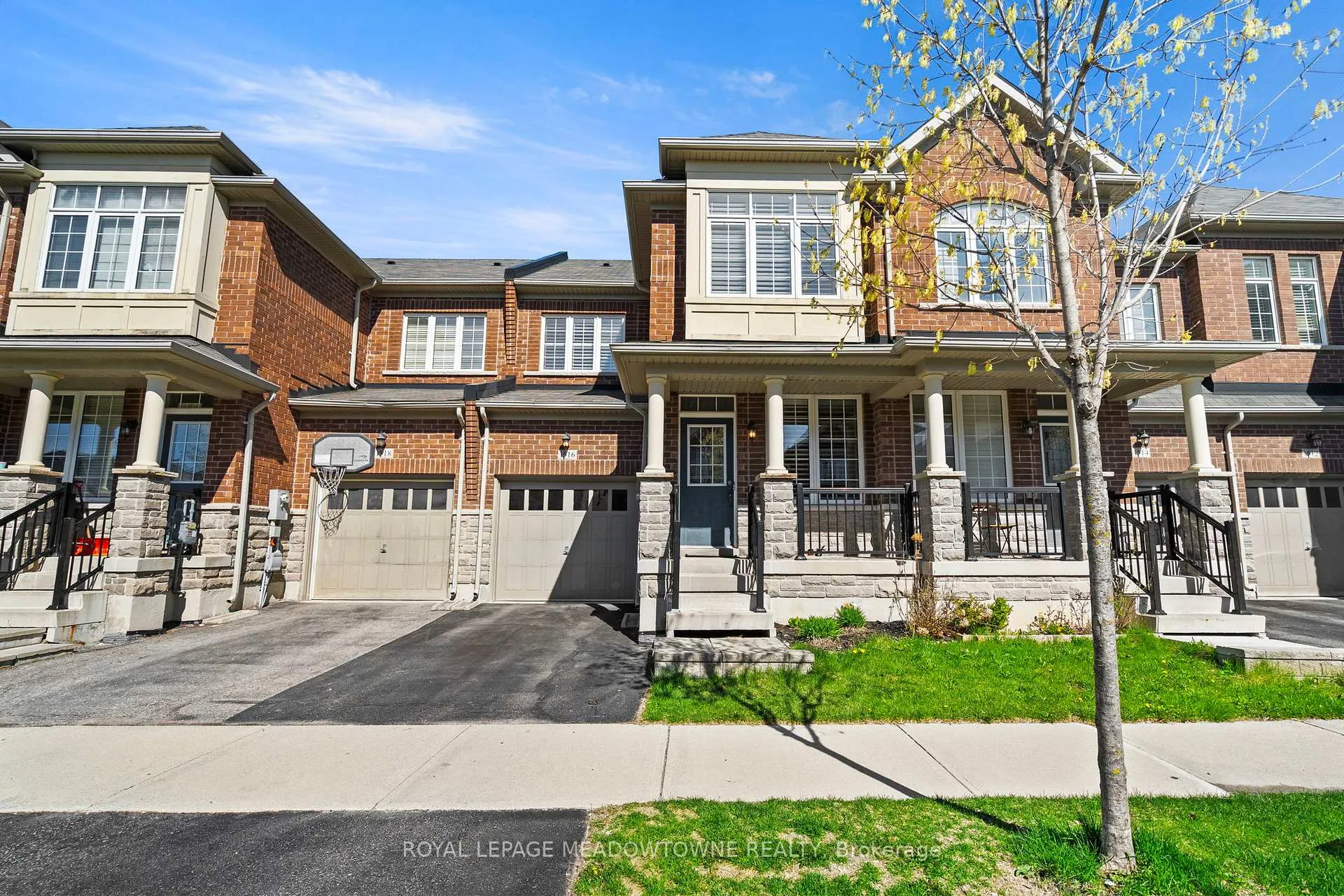 Photo 1 of 1516 Haws Crescent, Milton, Clarke — HOMEH