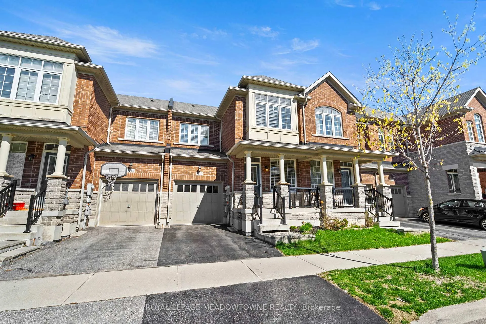 Photo 2 of 1516 Haws Crescent, Milton, Clarke — HOMEH