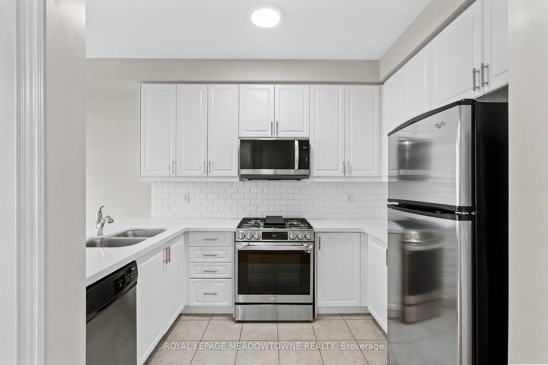 Photo 11 of 1516 Haws Crescent, Milton, Clarke — HOMEH