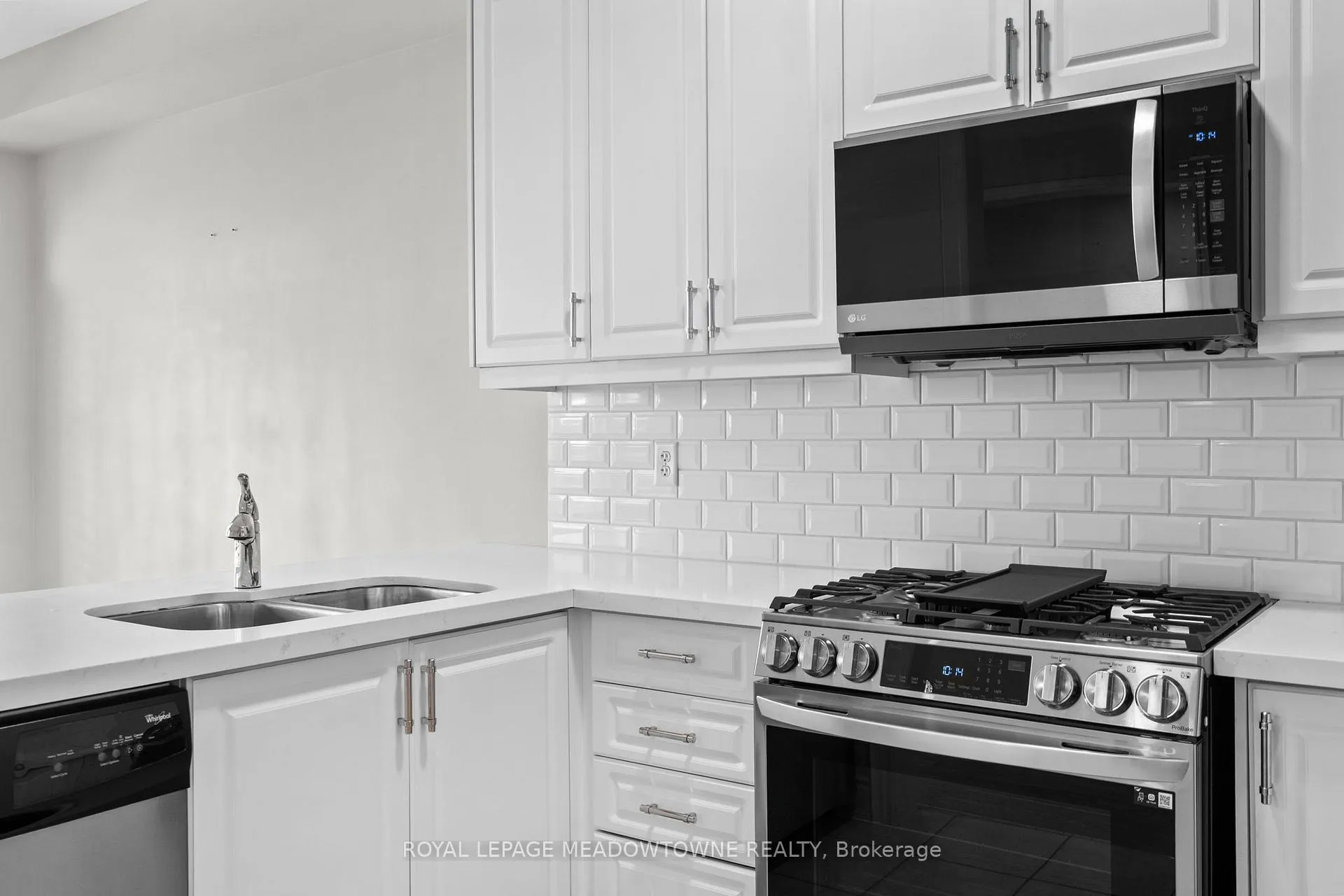 Photo 12 of 1516 Haws Crescent, Milton, Clarke — HOMEH