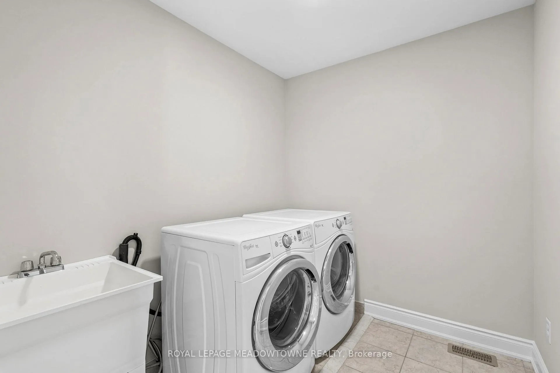 Photo 27 of 1516 Haws Crescent, Milton, Clarke — HOMEH