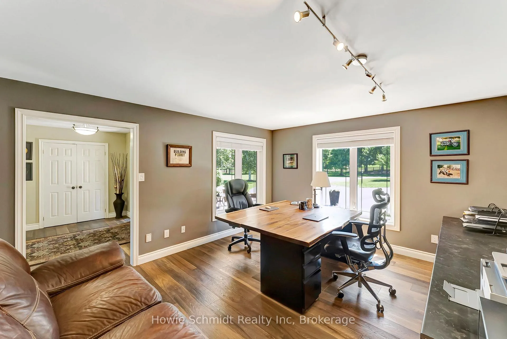 Photo 8 of 999 Governors Road W, Brant, Paris — HOMEH