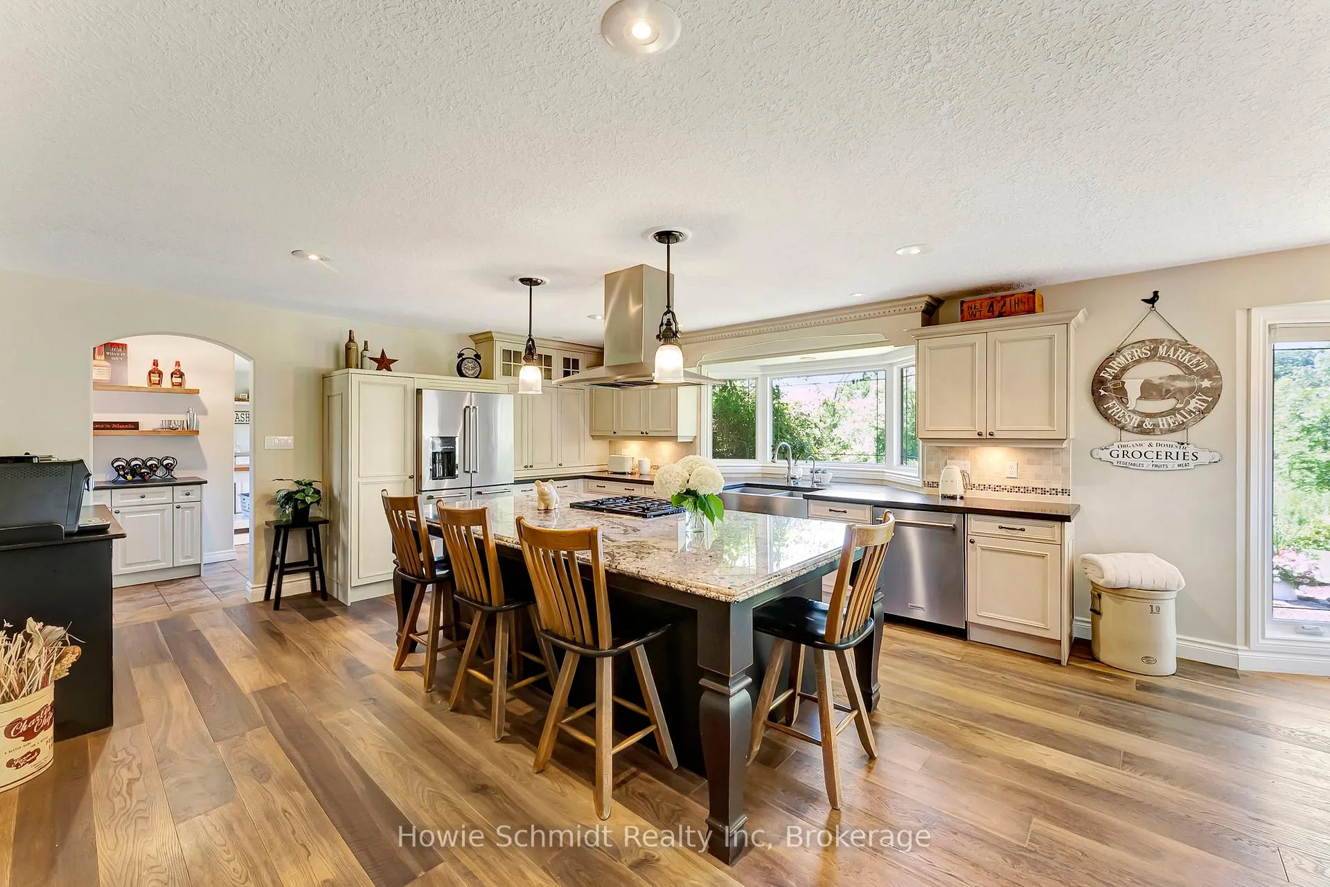 Photo 13 of 999 Governors Road W, Brant, Paris — HOMEH