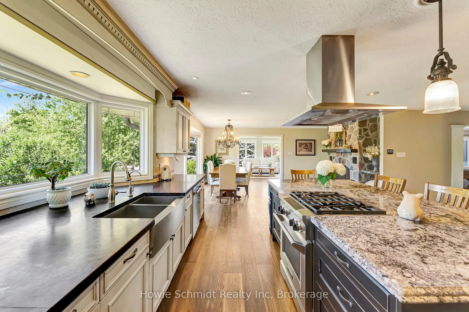 Photo 15 of 999 Governors Road W, Brant, Paris — HOMEH