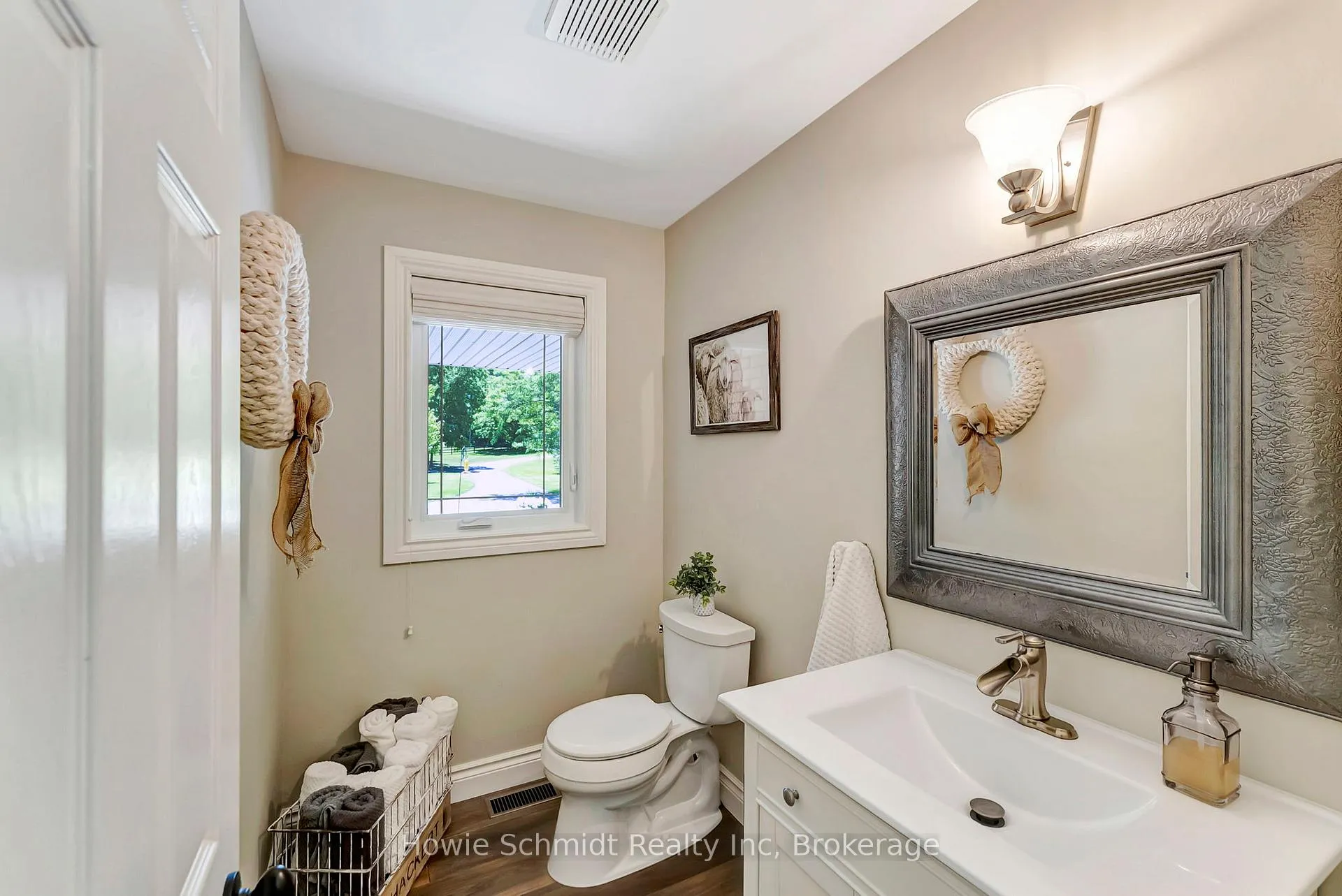 Photo 22 of 999 Governors Road W, Brant, Paris — HOMEH