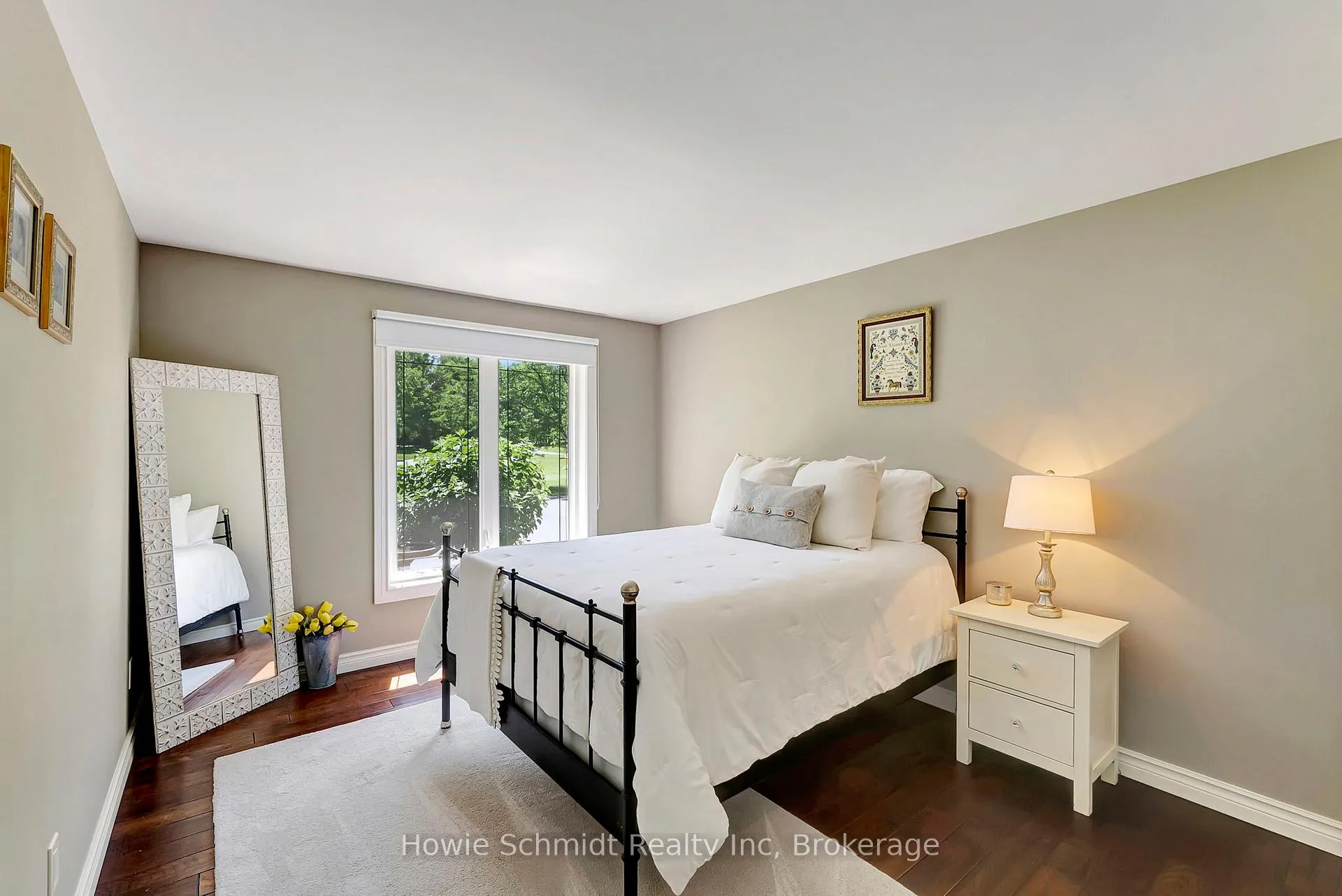 Photo 23 of 999 Governors Road W, Brant, Paris — HOMEH