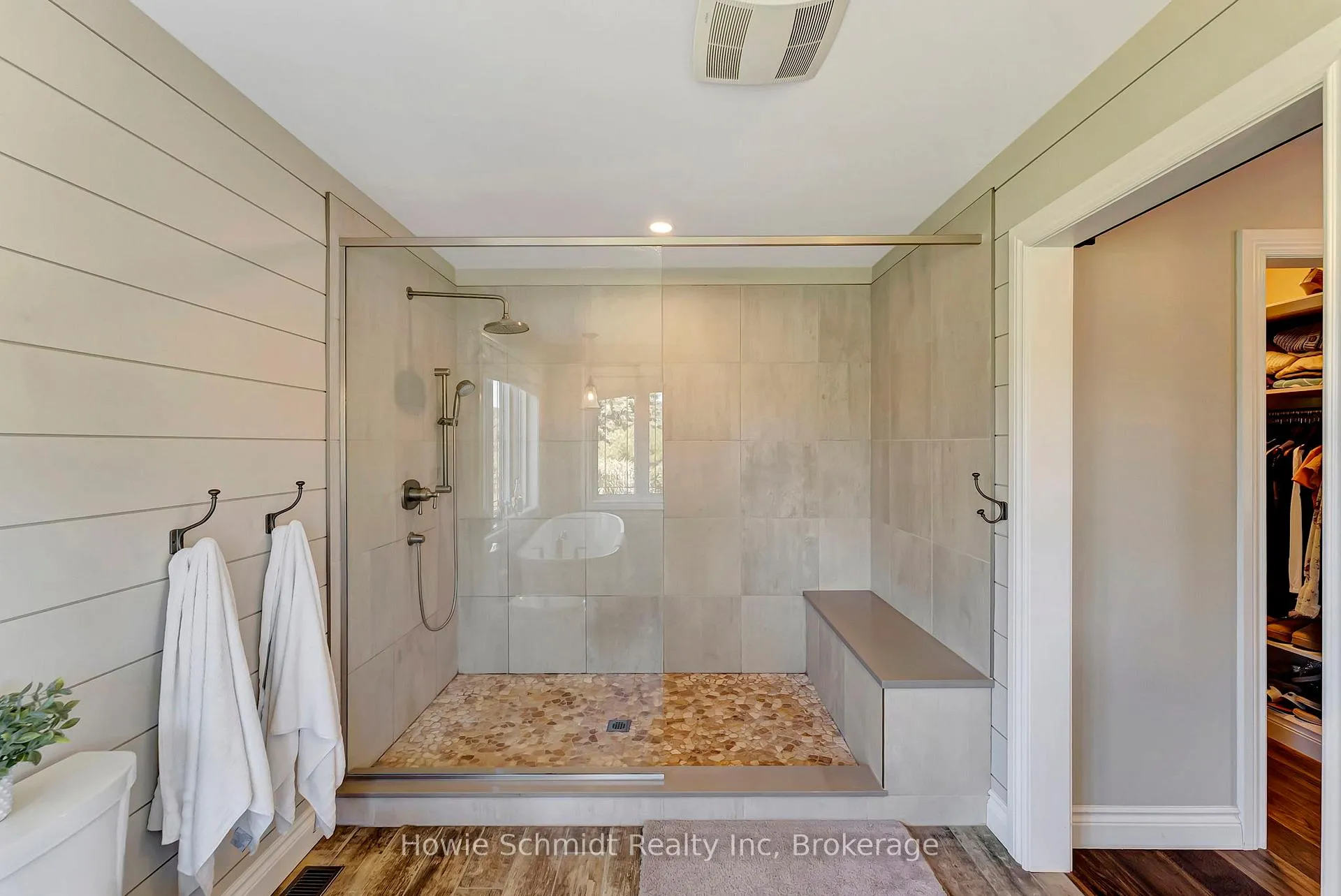Photo 31 of 999 Governors Road W, Brant, Paris — HOMEH