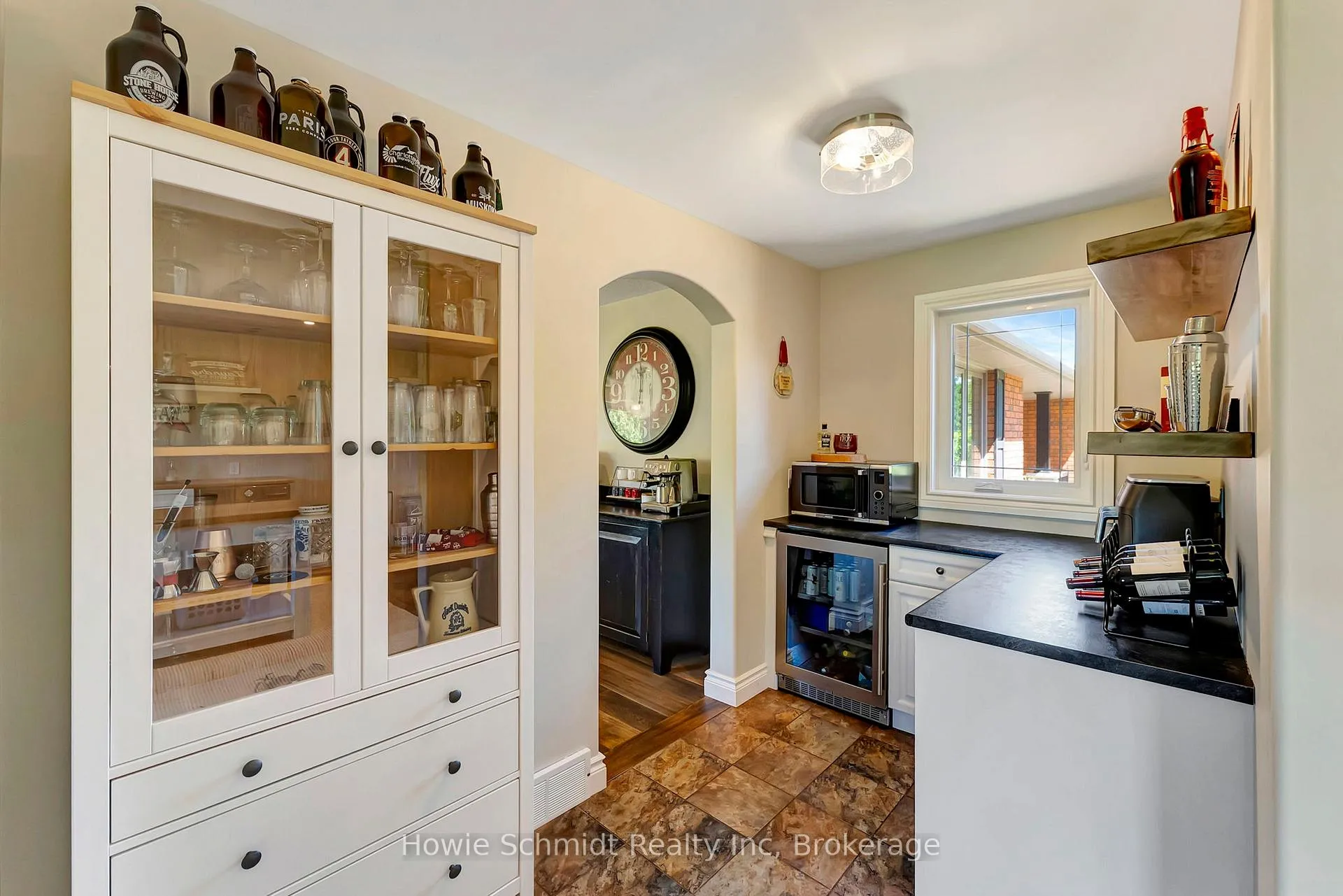 Photo 33 of 999 Governors Road W, Brant, Paris — HOMEH