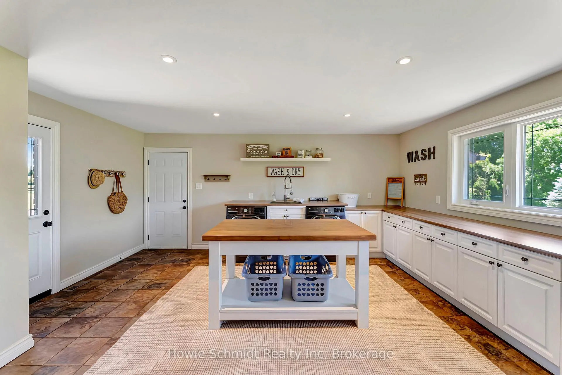 Photo 34 of 999 Governors Road W, Brant, Paris — HOMEH