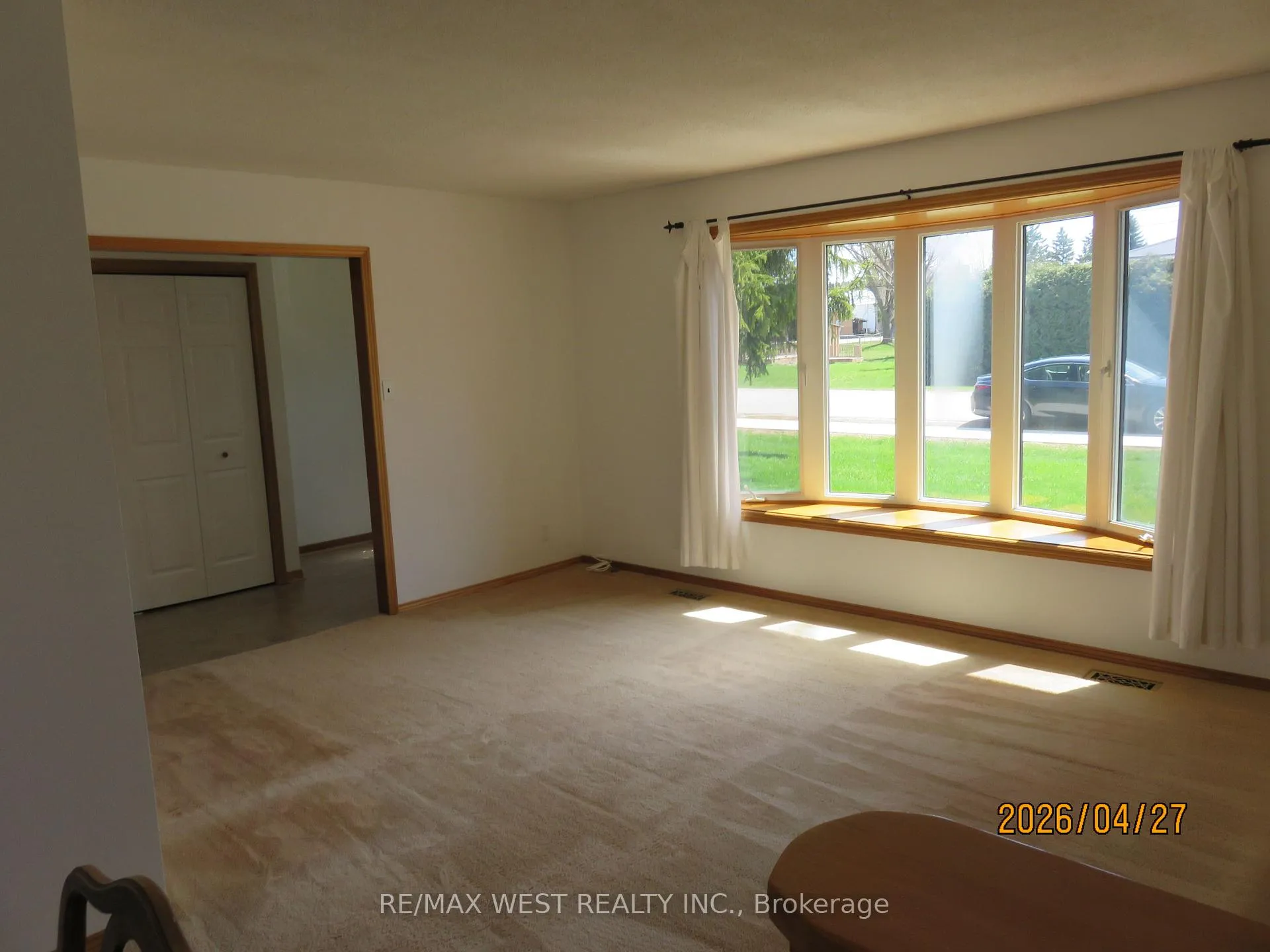 Photo 7 of 346 Lakeland Crescent SE, Brock, Beaverton — HOMEH