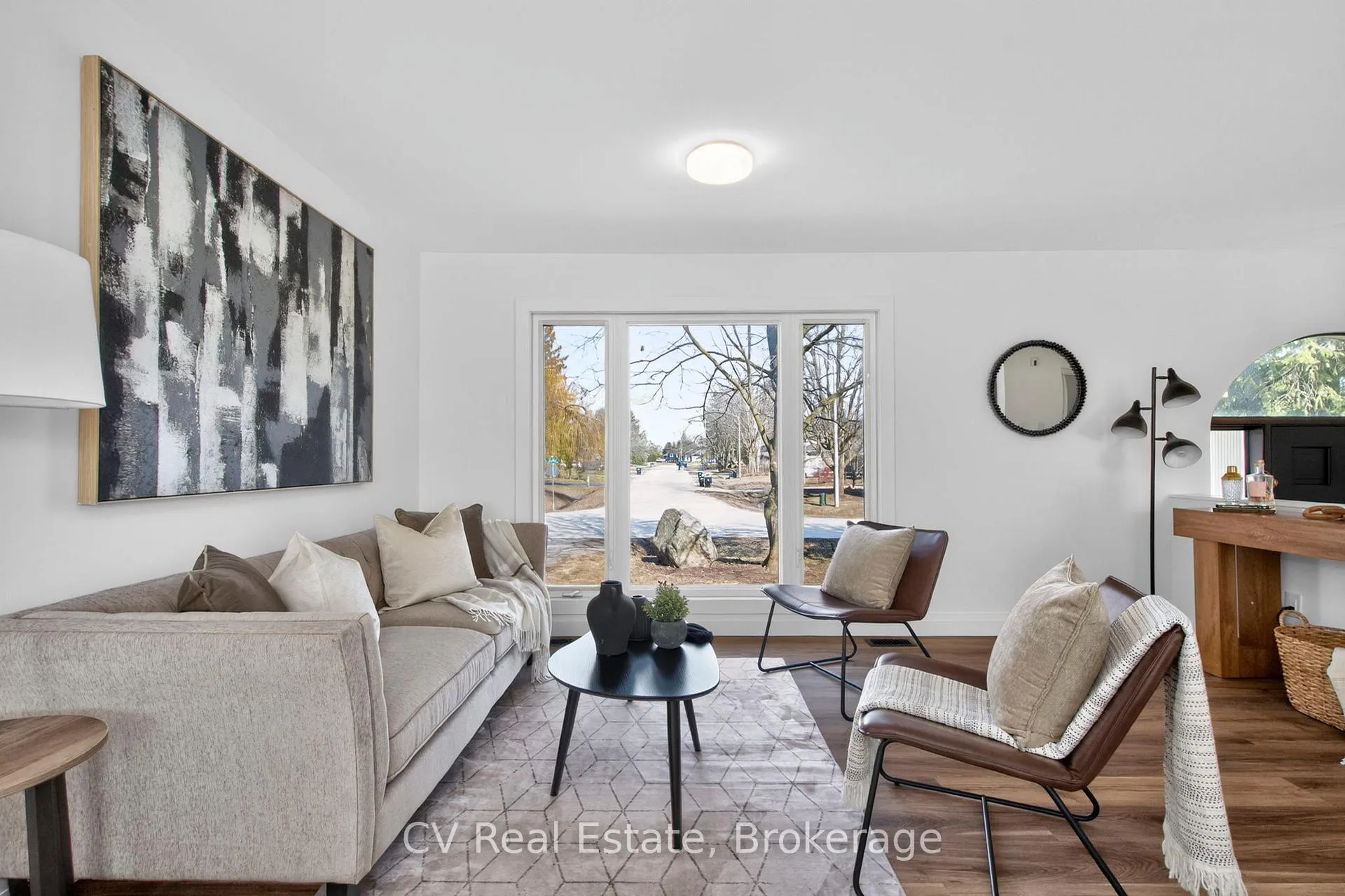 Photo 14 of 204 Lynn Street, Innisfil, Stroud — HOMEH