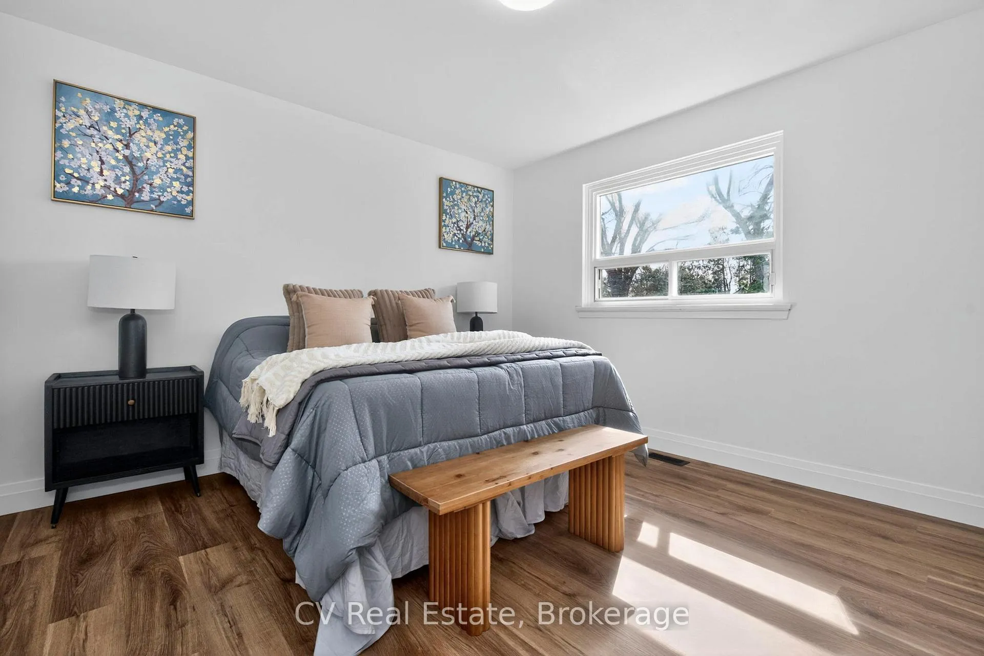 Photo 19 of 204 Lynn Street, Innisfil, Stroud — HOMEH