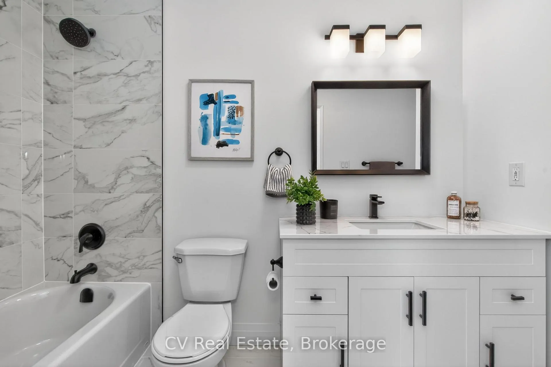 Photo 22 of 204 Lynn Street, Innisfil, Stroud — HOMEH