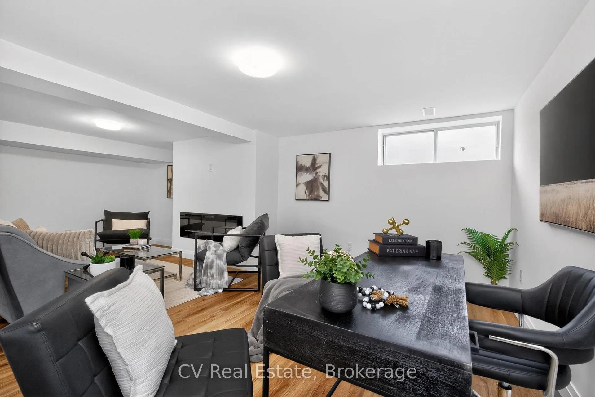 Photo 37 of 204 Lynn Street, Innisfil, Stroud — HOMEH