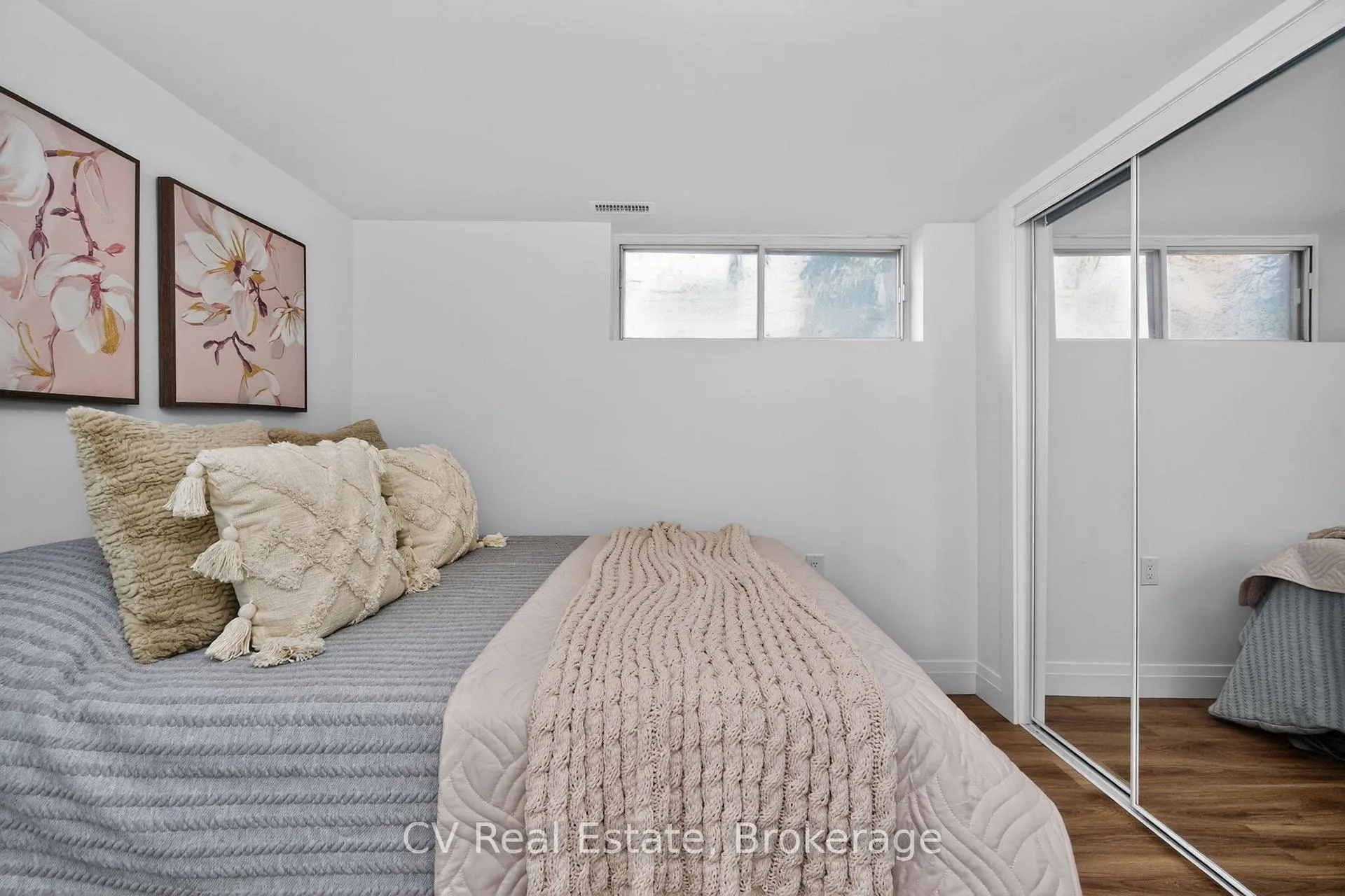 Photo 38 of 204 Lynn Street, Innisfil, Stroud — HOMEH