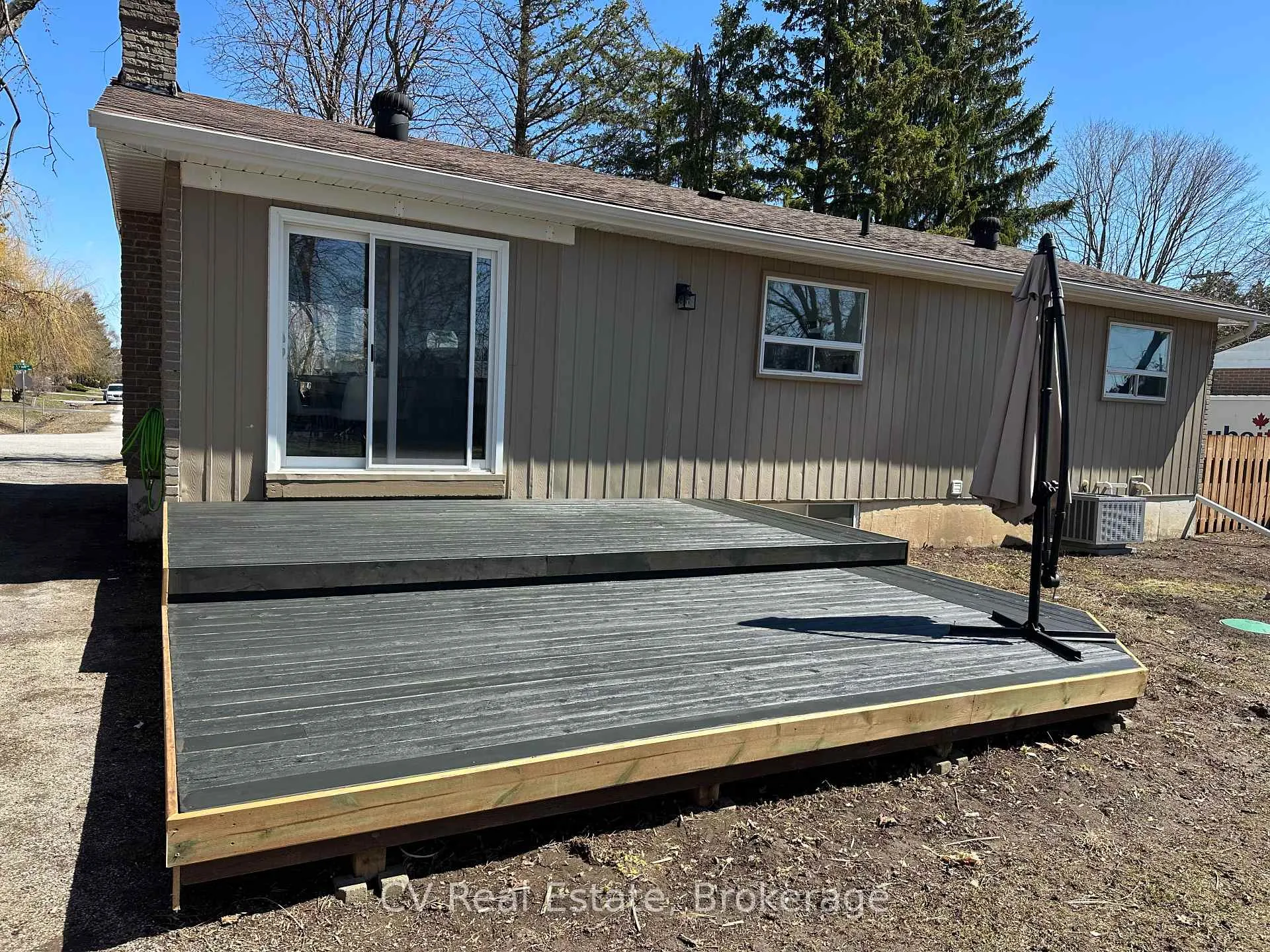 Photo 41 of 204 Lynn Street, Innisfil, Stroud — HOMEH