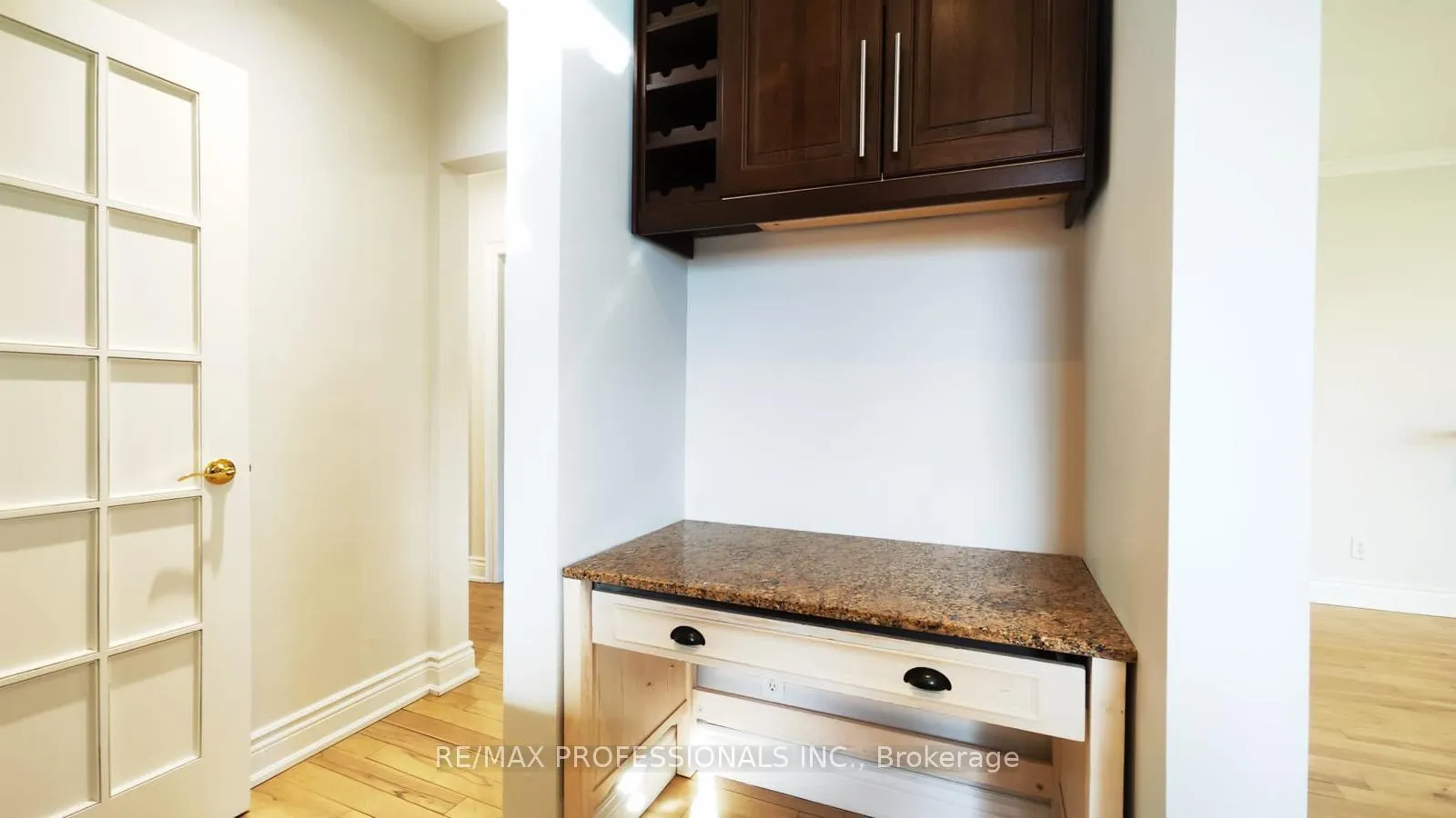 Photo 9 of Unit MAIN, 50 Eringate Drive, Etobicoke, Eringate-Centennial-West Deane — HOMEH