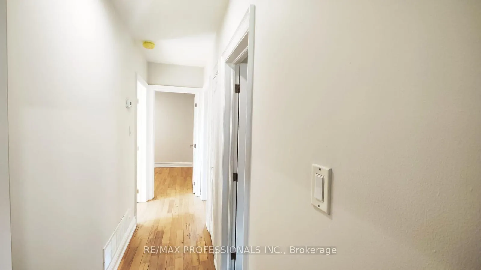 Photo 12 of Unit MAIN, 50 Eringate Drive, Etobicoke, Eringate-Centennial-West Deane — HOMEH