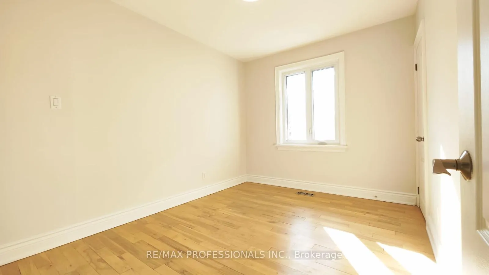 Photo 17 of Unit MAIN, 50 Eringate Drive, Etobicoke, Eringate-Centennial-West Deane — HOMEH