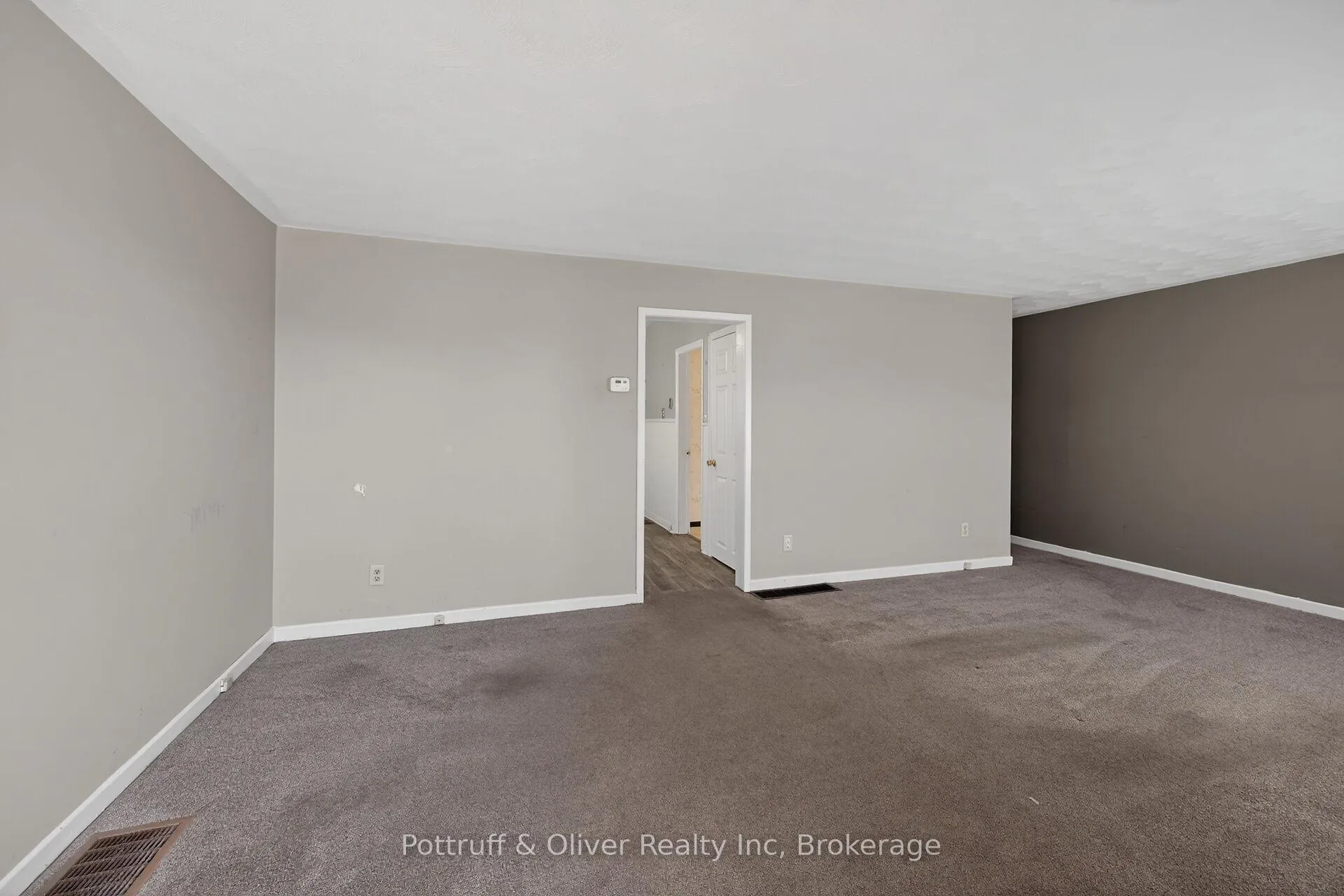 Photo 5 of 192 Ivon Avenue, Hamilton, Normanhurst — HOMEH