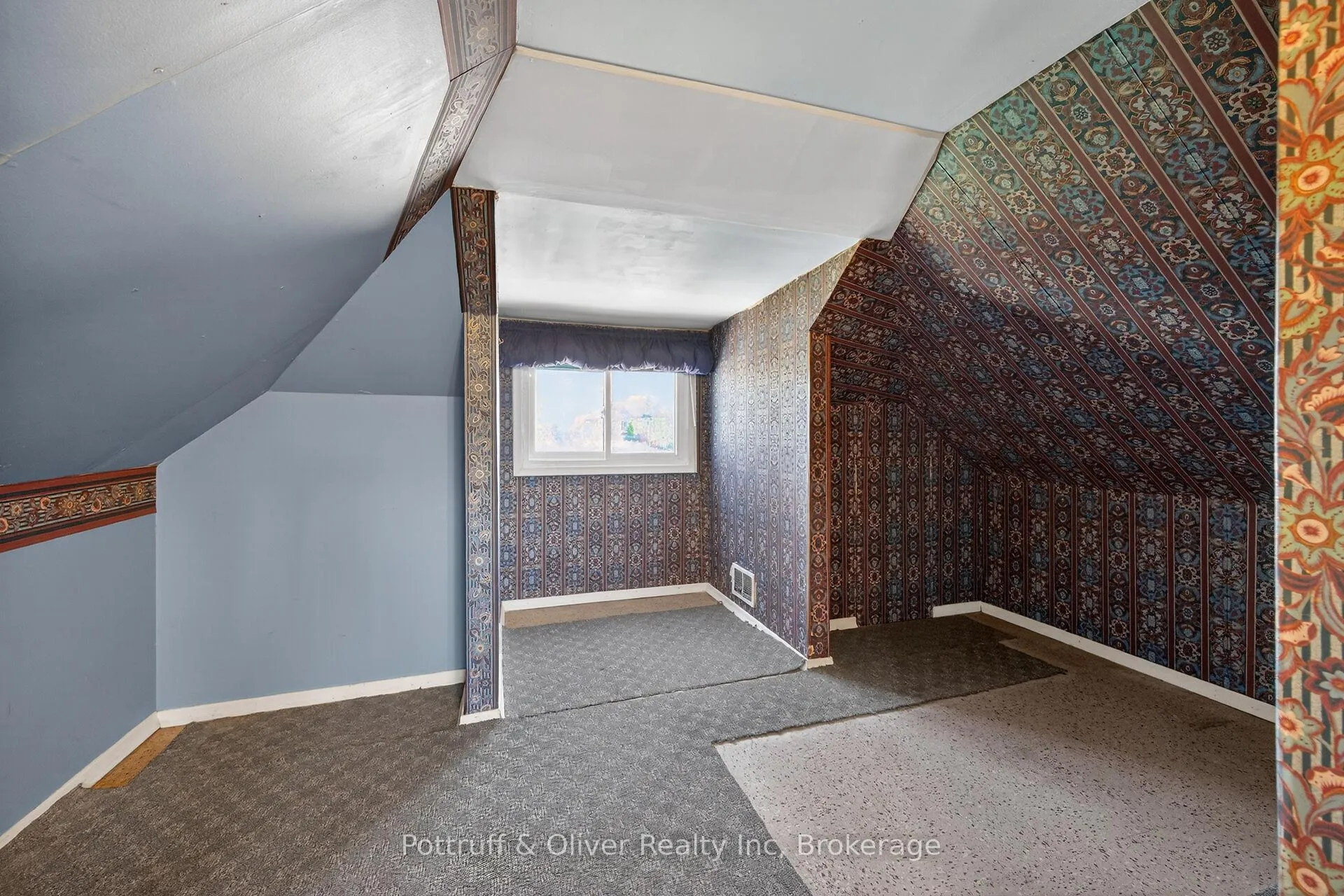 Photo 23 of 192 Ivon Avenue, Hamilton, Normanhurst — HOMEH