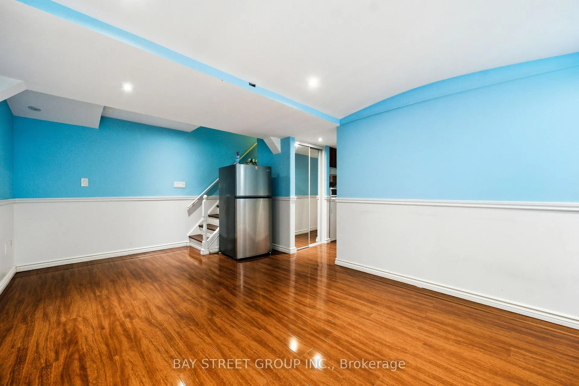 Photo 36 of 4 Decker Hollow Circle, Brampton, Credit Valley — HOMEH
