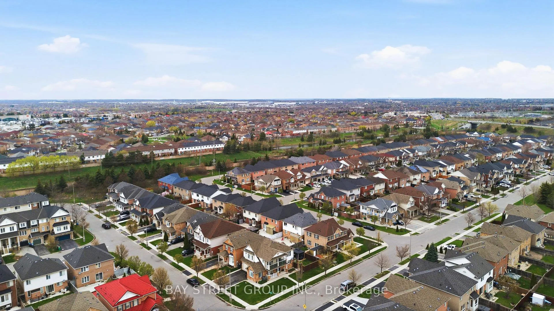 Photo 45 of 4 Decker Hollow Circle, Brampton, Credit Valley — HOMEH