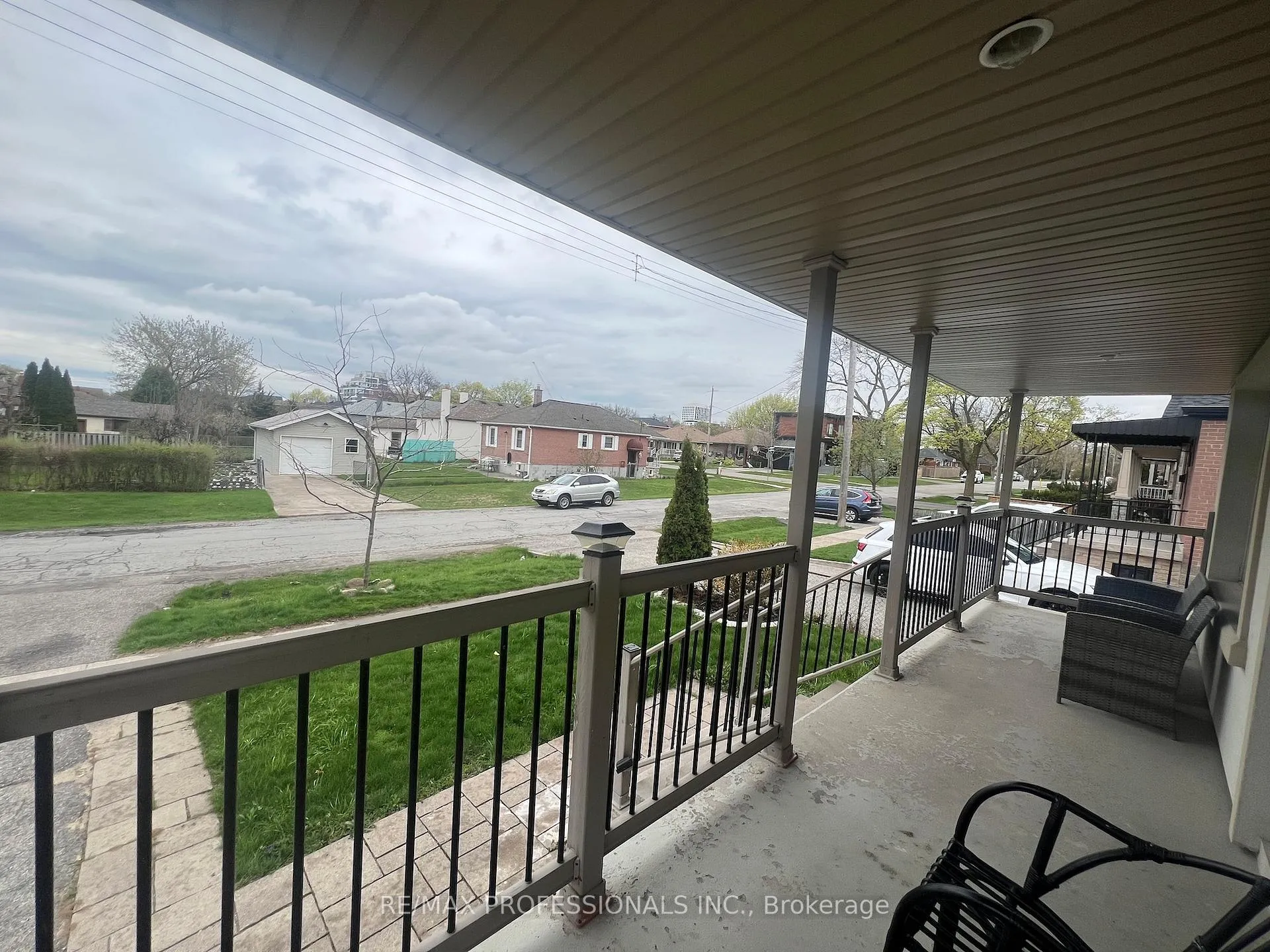 Photo 8 of 78 Athol Avenue, Etobicoke, Stonegate-Queensway — HOMEH