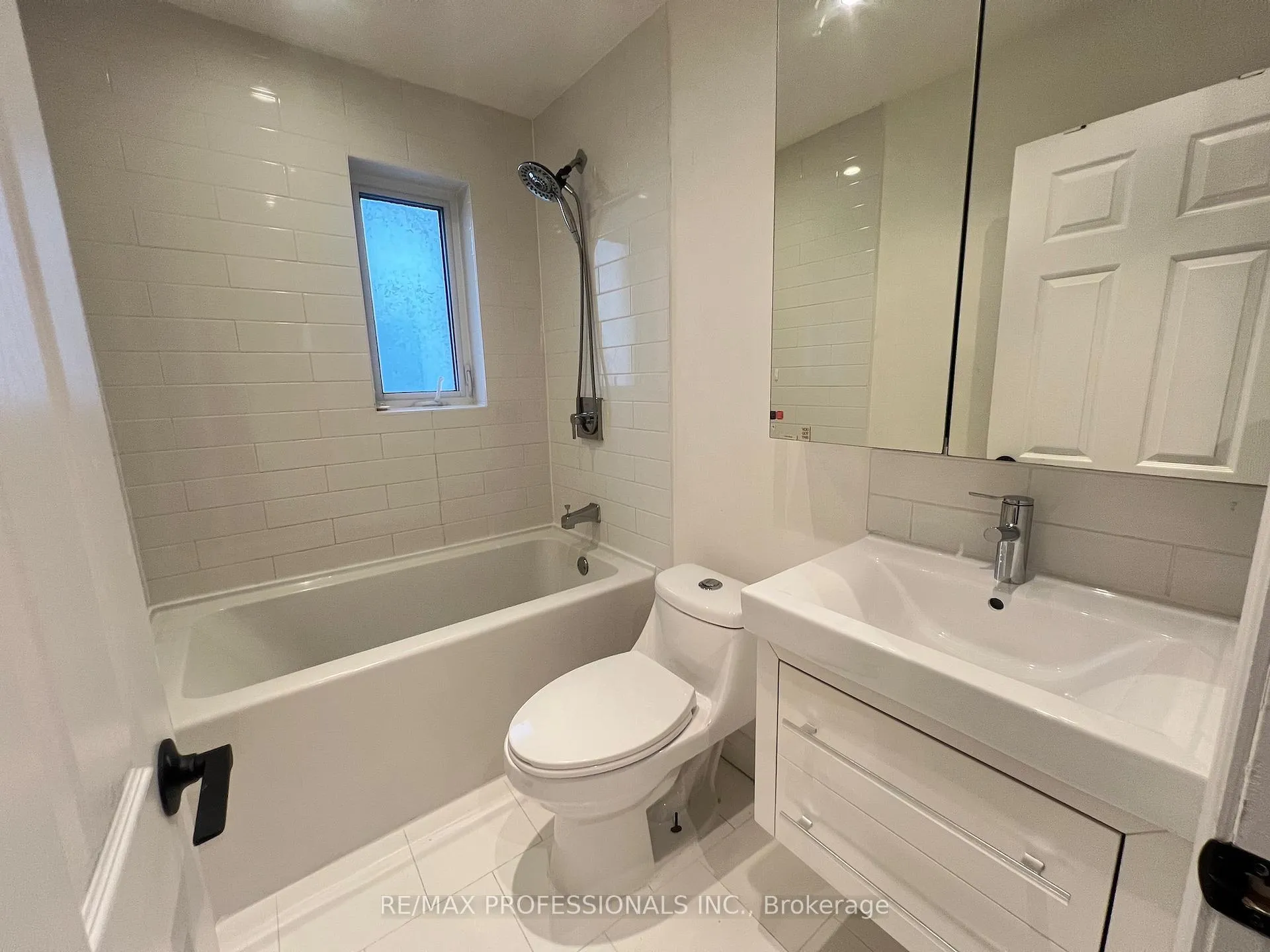 Photo 17 of 78 Athol Avenue, Etobicoke, Stonegate-Queensway — HOMEH