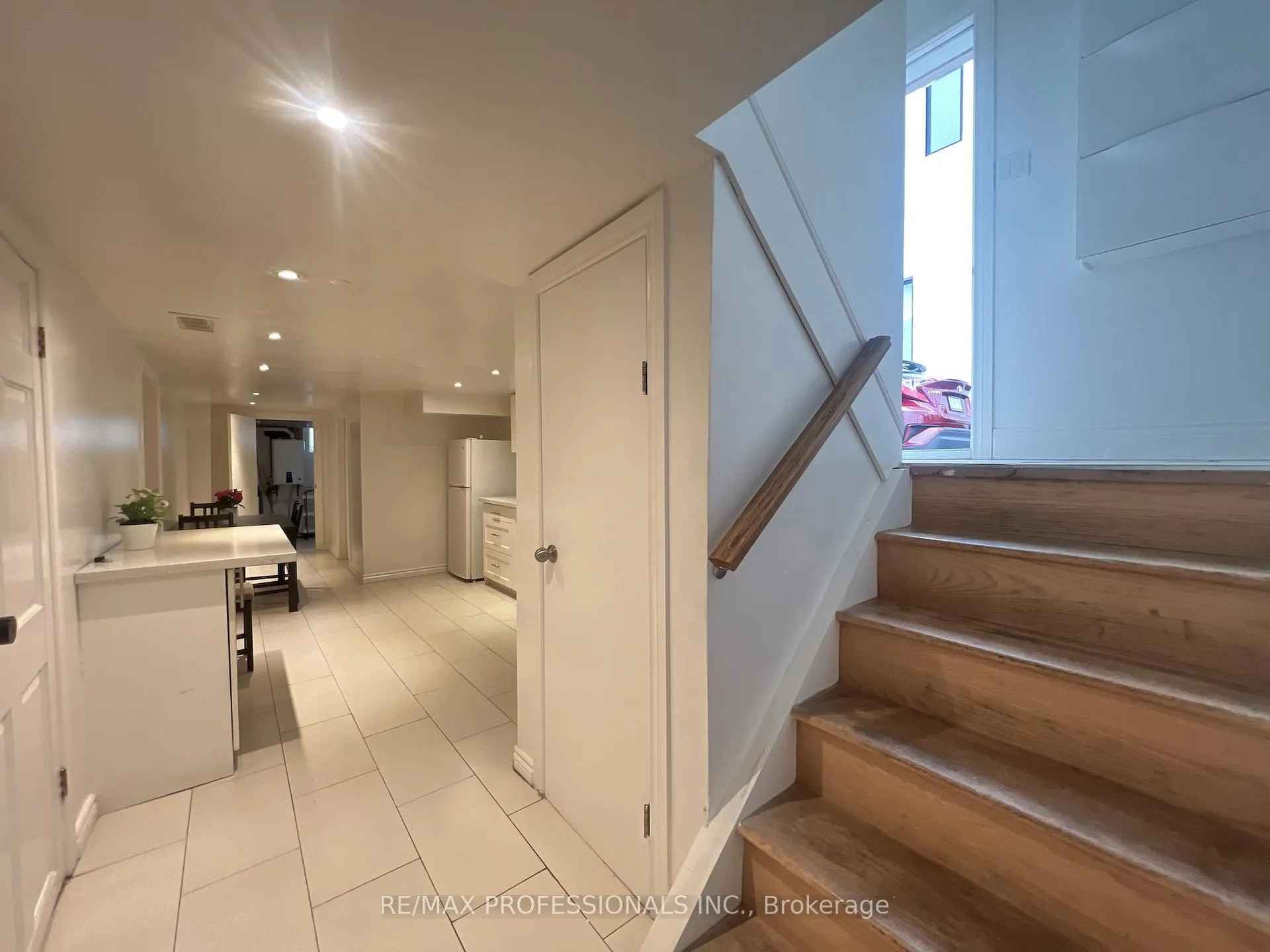 Photo 34 of 78 Athol Avenue, Etobicoke, Stonegate-Queensway — HOMEH