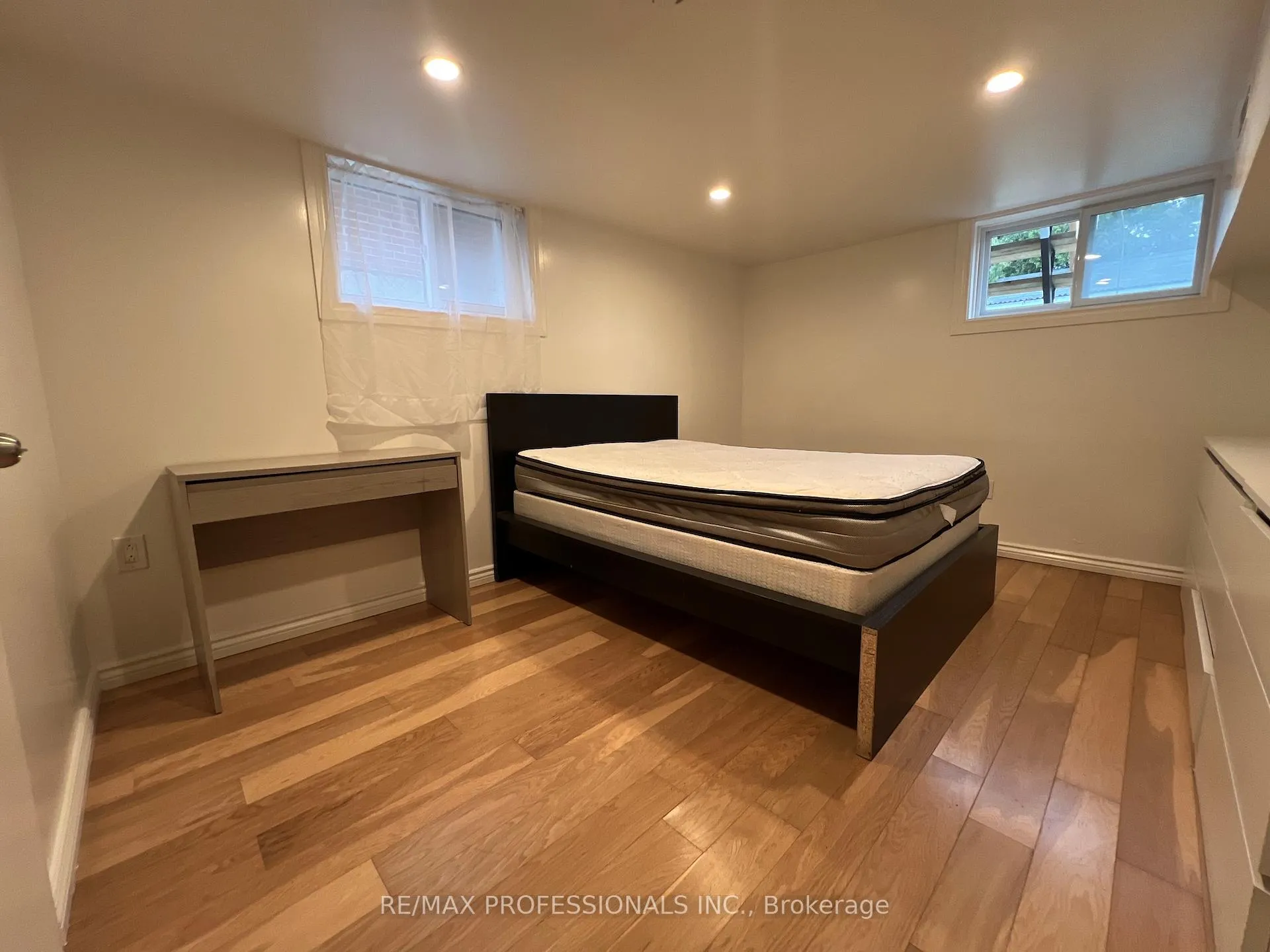 Photo 46 of 78 Athol Avenue, Etobicoke, Stonegate-Queensway — HOMEH