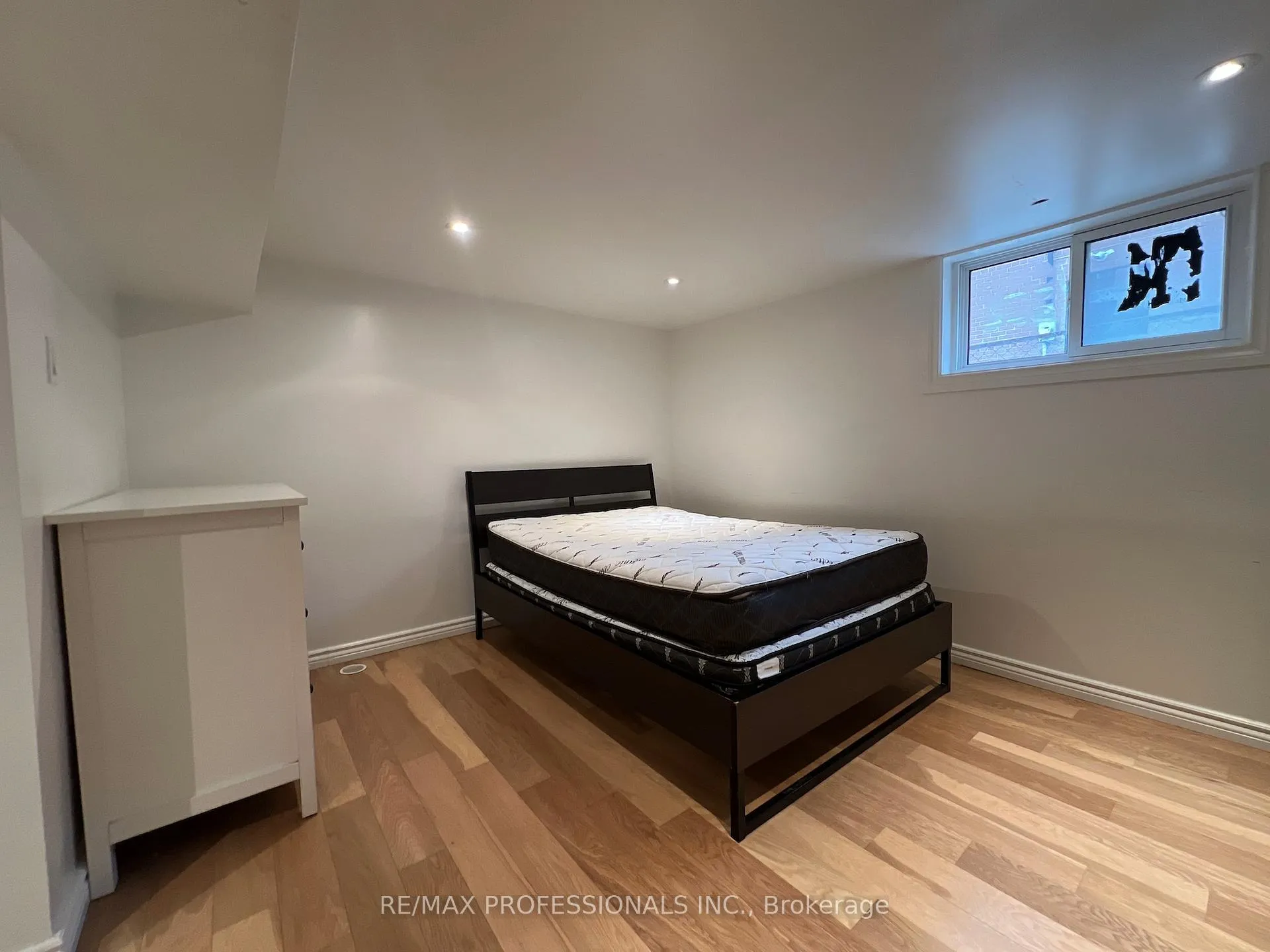 Photo 47 of 78 Athol Avenue, Etobicoke, Stonegate-Queensway — HOMEH