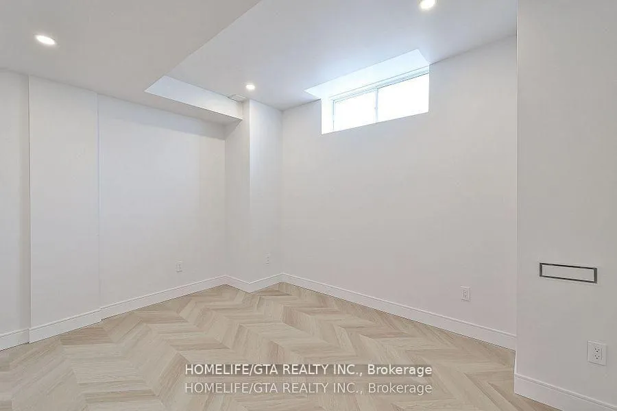 Photo 6 of Unit Basement, 17 Couloir Drive, Markham, Cornell — HOMEH